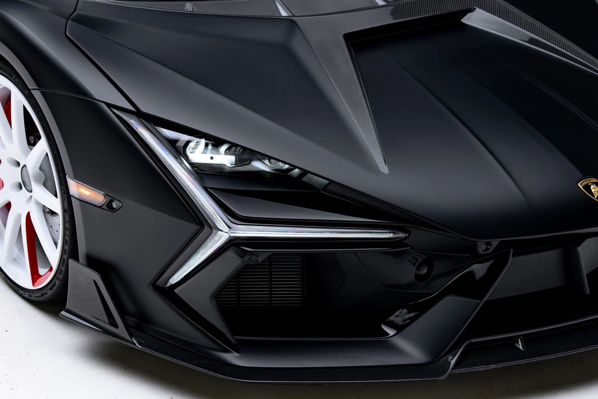 mph016_2561363543_Used_2024_Lamborghini_Revuelto_Mansory_1777411544_f262fdaa86
