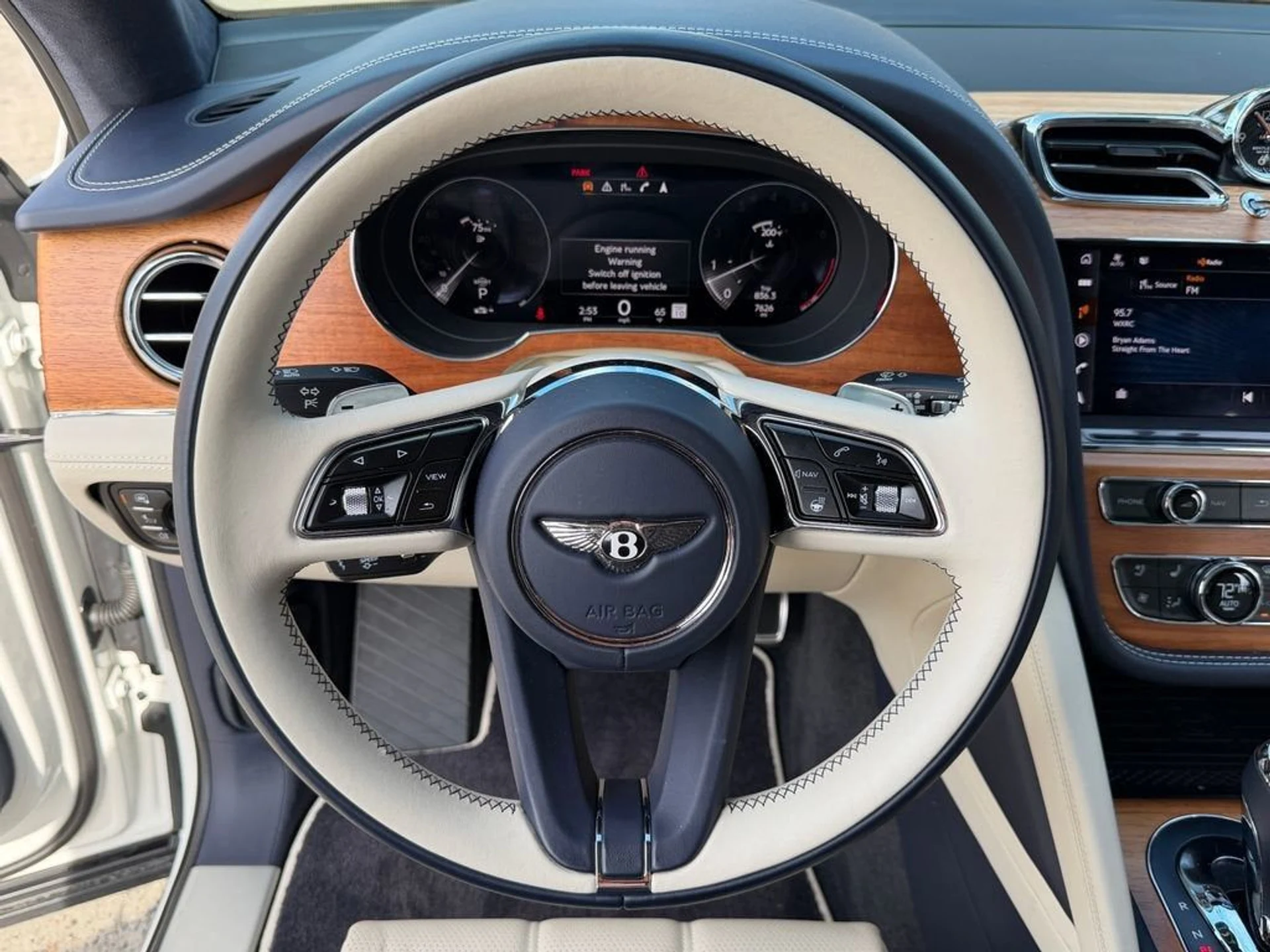 mph016_2562135166_ce41e08fc28a4d13a20931c378ba4764_159567d9bd