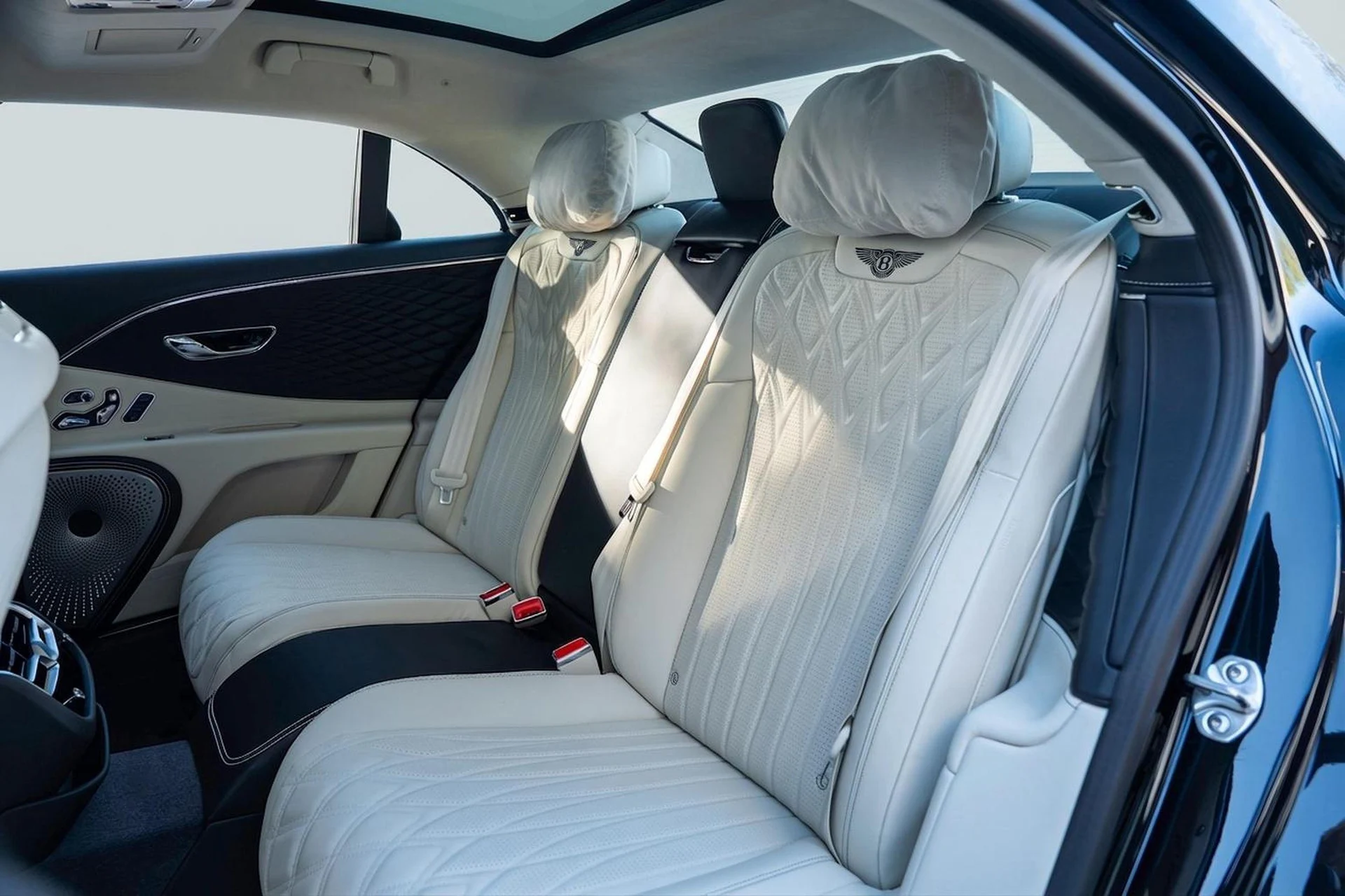 mph016_2563422876_503863234_69bc28bfe818c0e0bbc2c0fb_9614f50268