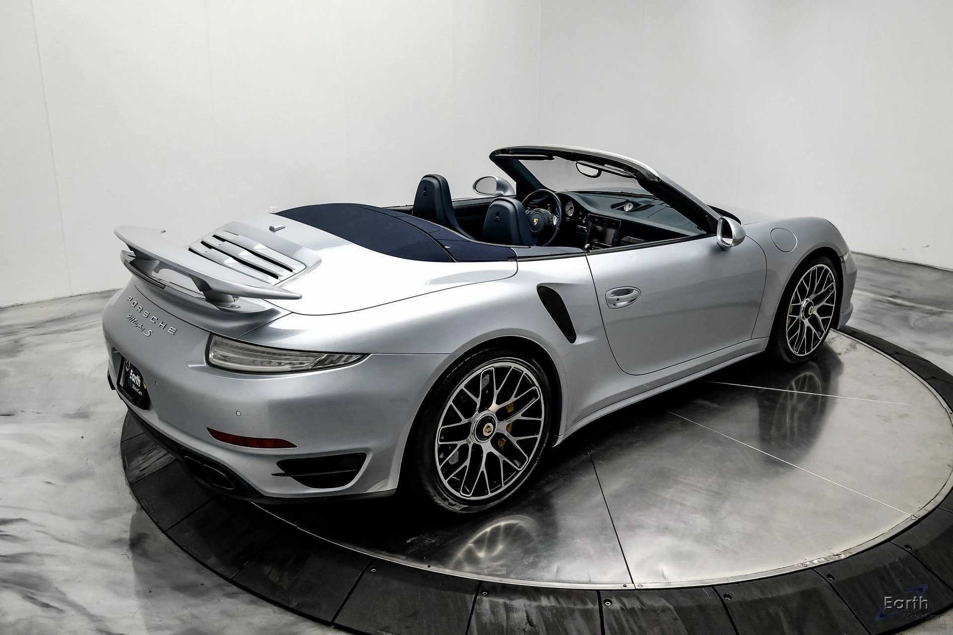 mph016_2563503346_877afd91c0230e12a083be642325b433x_fe17a7efae