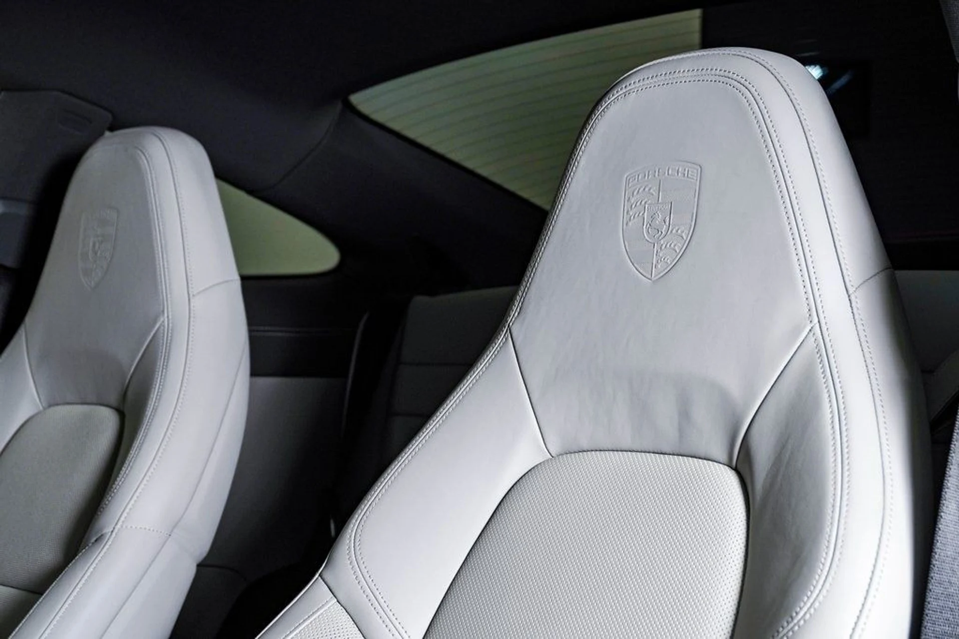 mph016_2565318830_d7b4e2493e2ba8cf946f71fbff9e8ccbx_274590234f