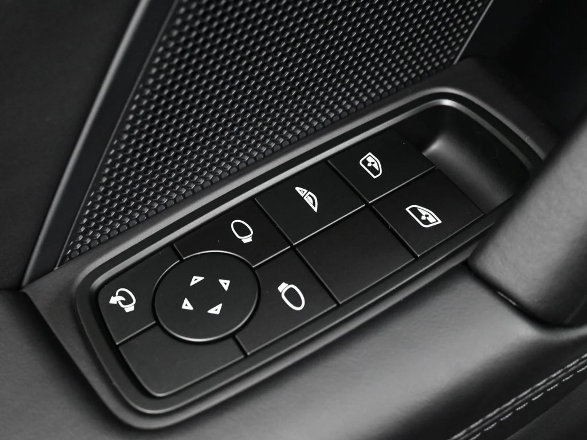 mph016_2566149351_bd8489c800b13a517ba53c816f597307x_1b92295b02