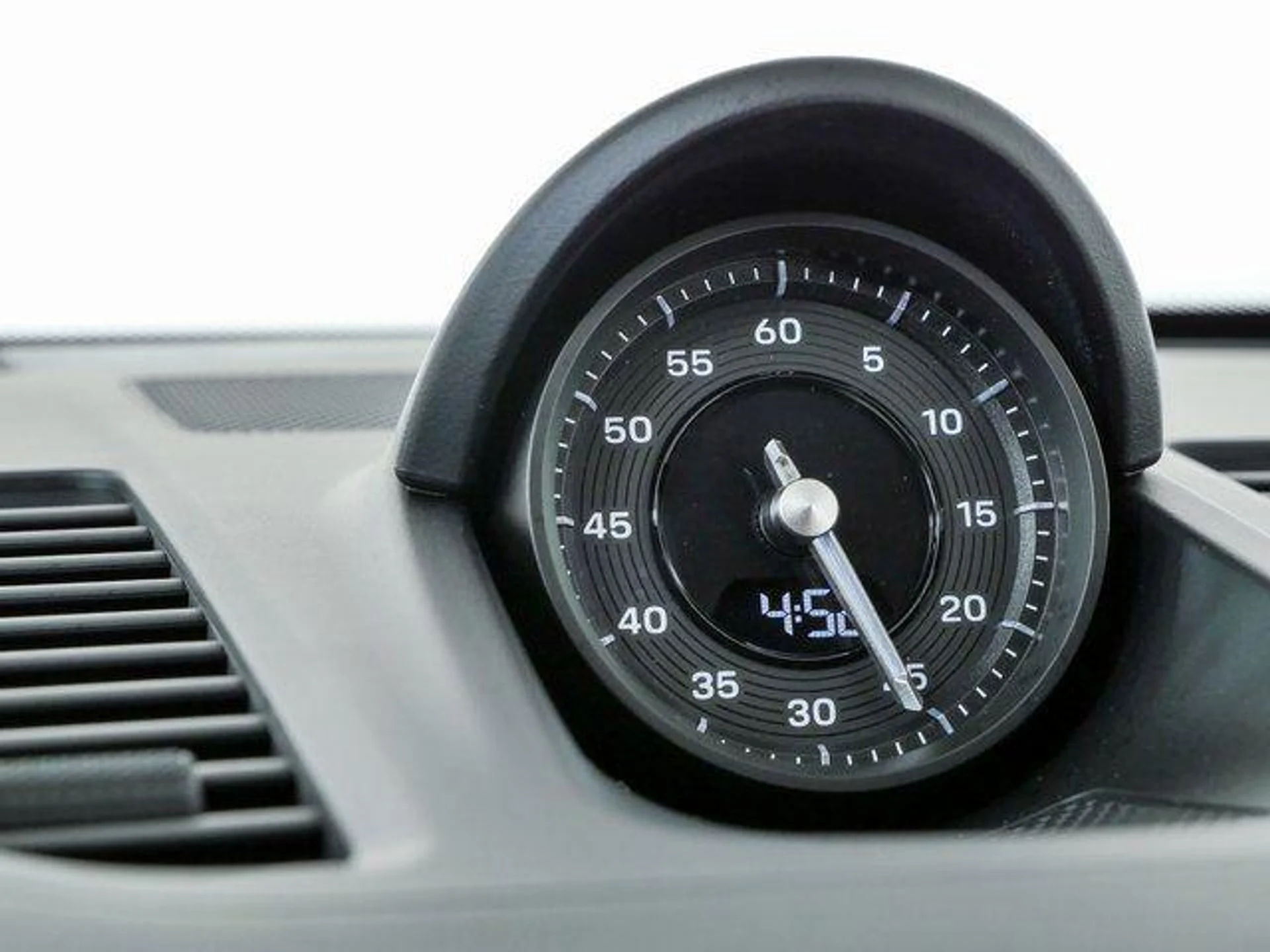 mph016_256640235_KK_3noi8_U9r_Sgjn7_Av_Fxno_Gr2t1_Q_05047d4501