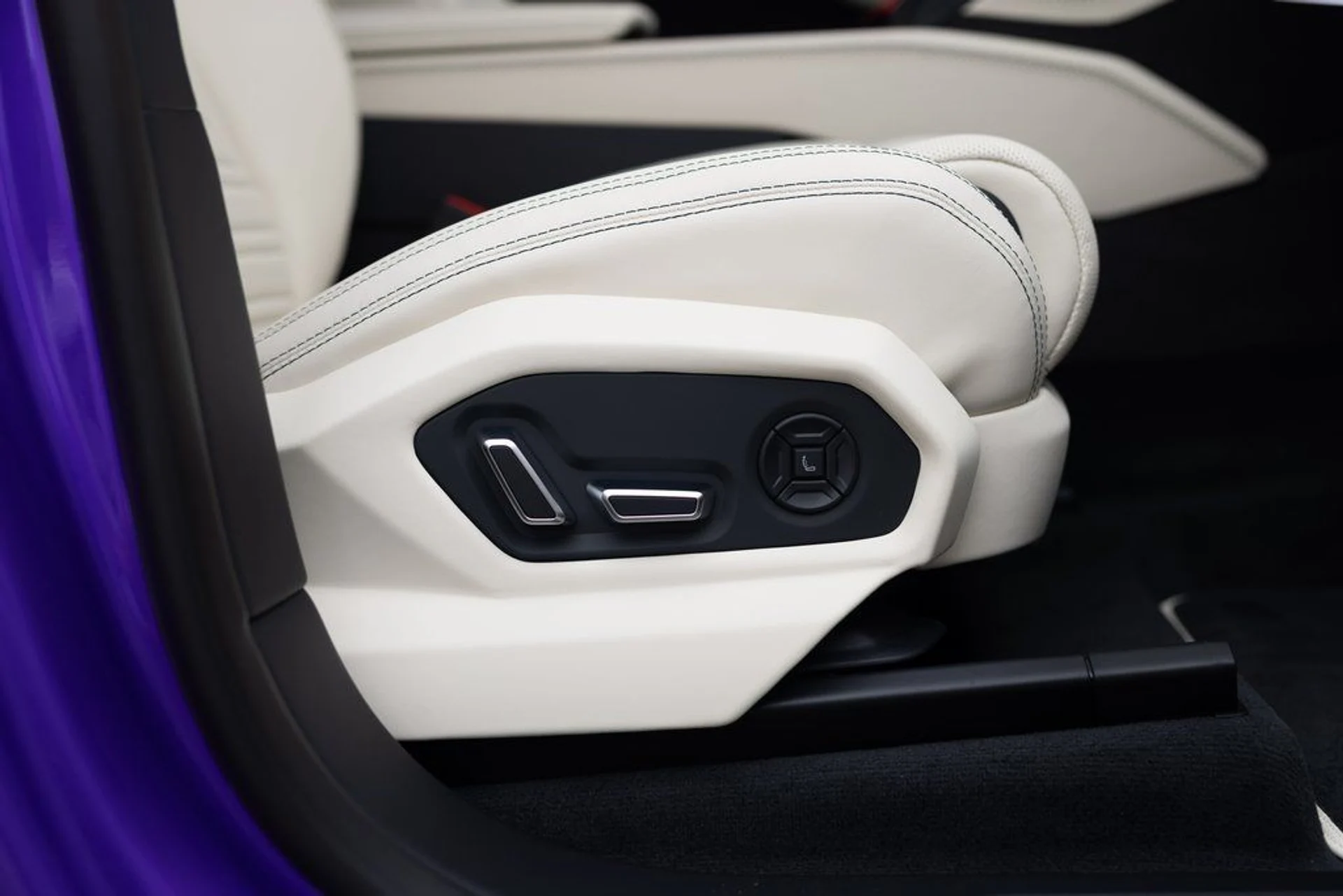 mph016_2566565578_569565ed7952d3eb5a2ef3cc782b782cx_4eb306e8e8