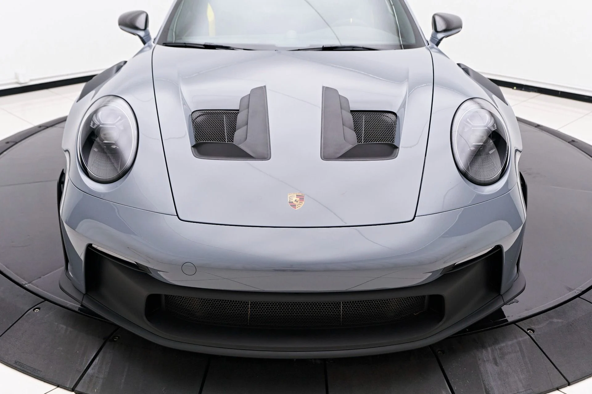 mph016_2568311844_Used_2024_Porsche_911_GT_3_RS_1717031598_3231da62ae