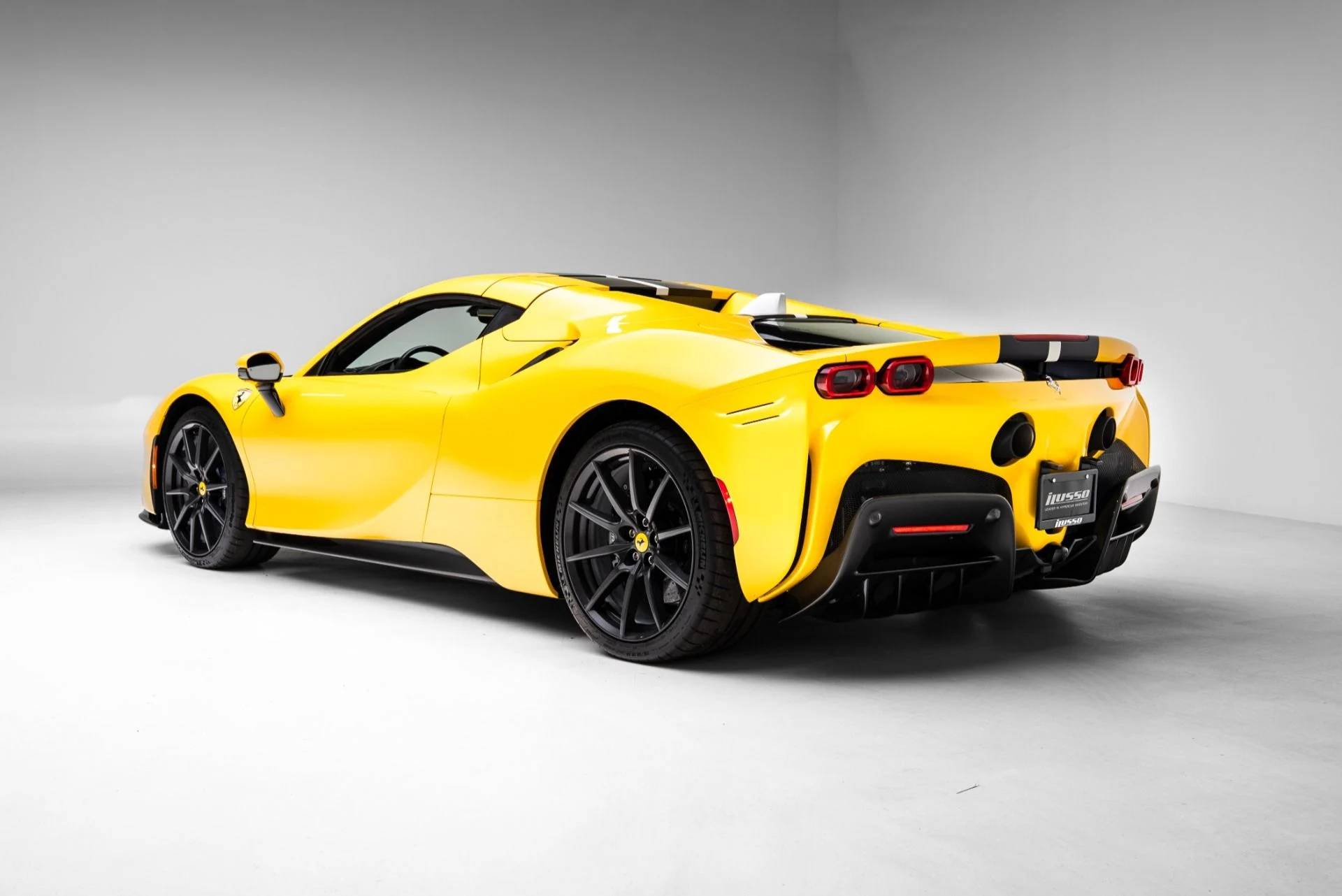 mph016_2568923293_Used_2024_Ferrari_SF_90_Spider_1770854329_27dc72520e