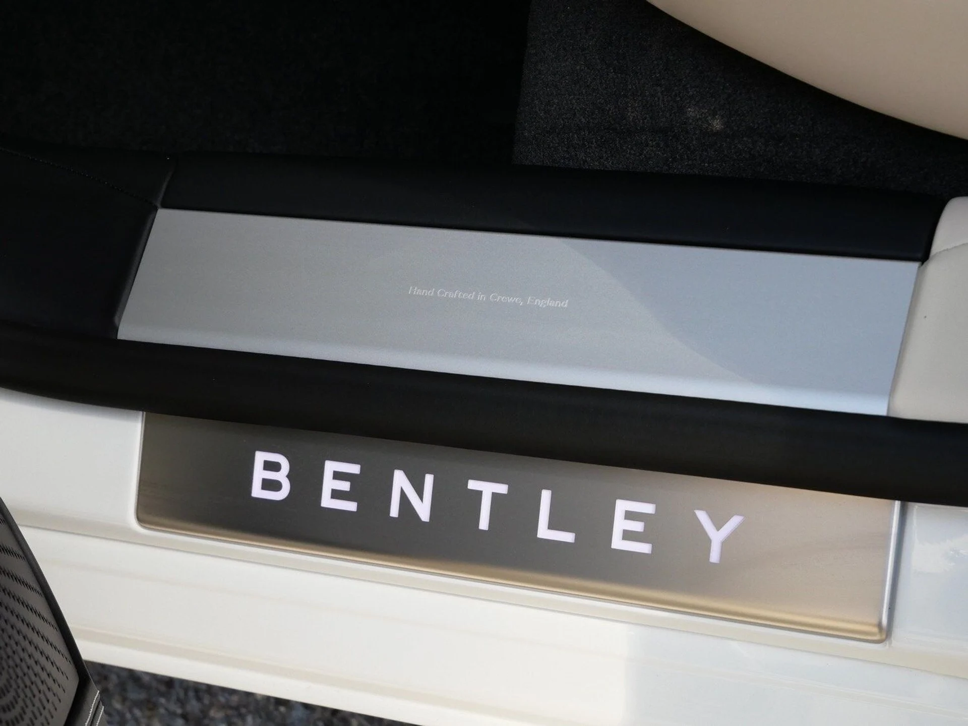 mph016_2574819800_c3ae6004554fba4d0f20ada22864e61ax_a7611ea9dd