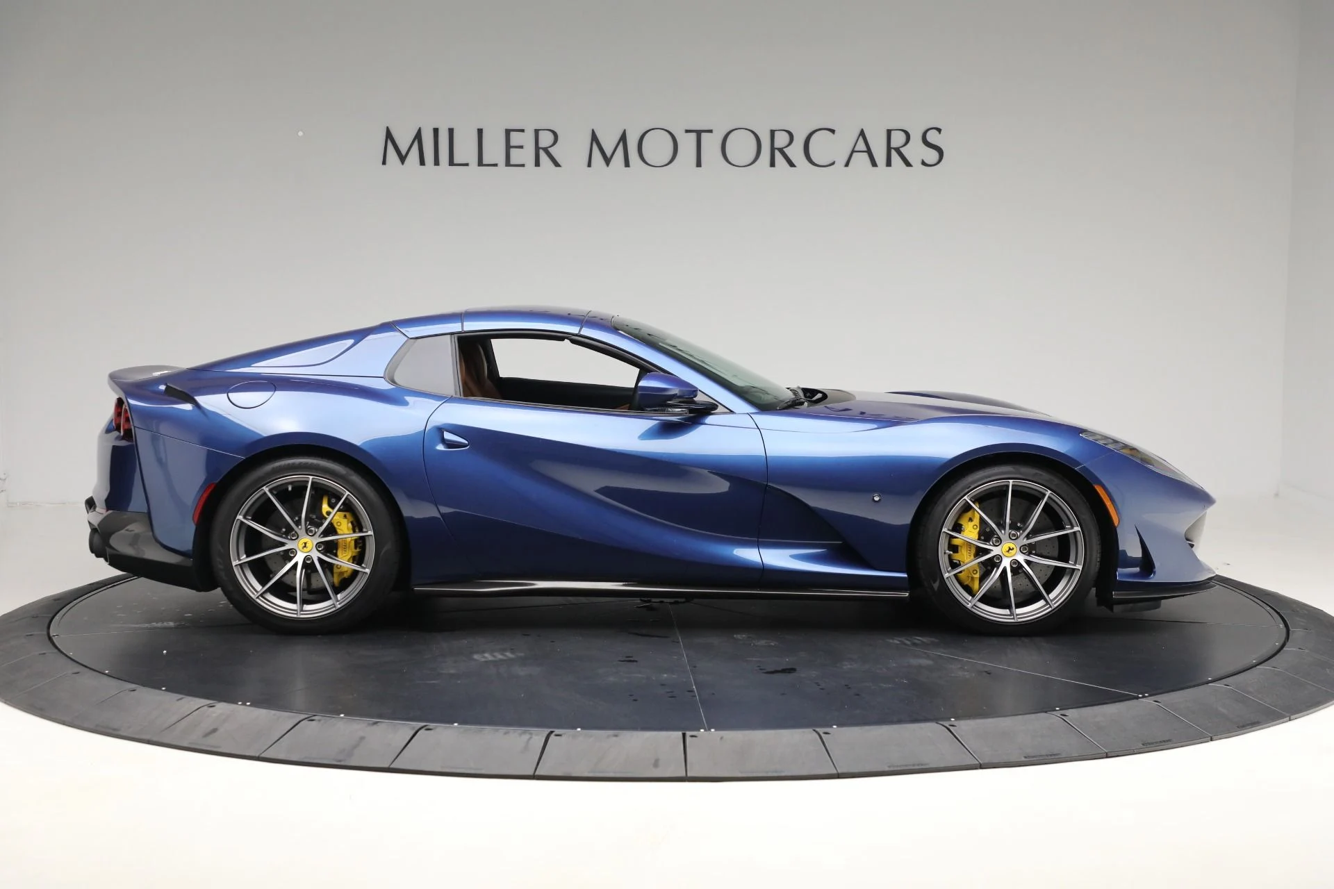 mph016_2575256235_Used_2021_Ferrari_812_GTS_9a3c055e3a