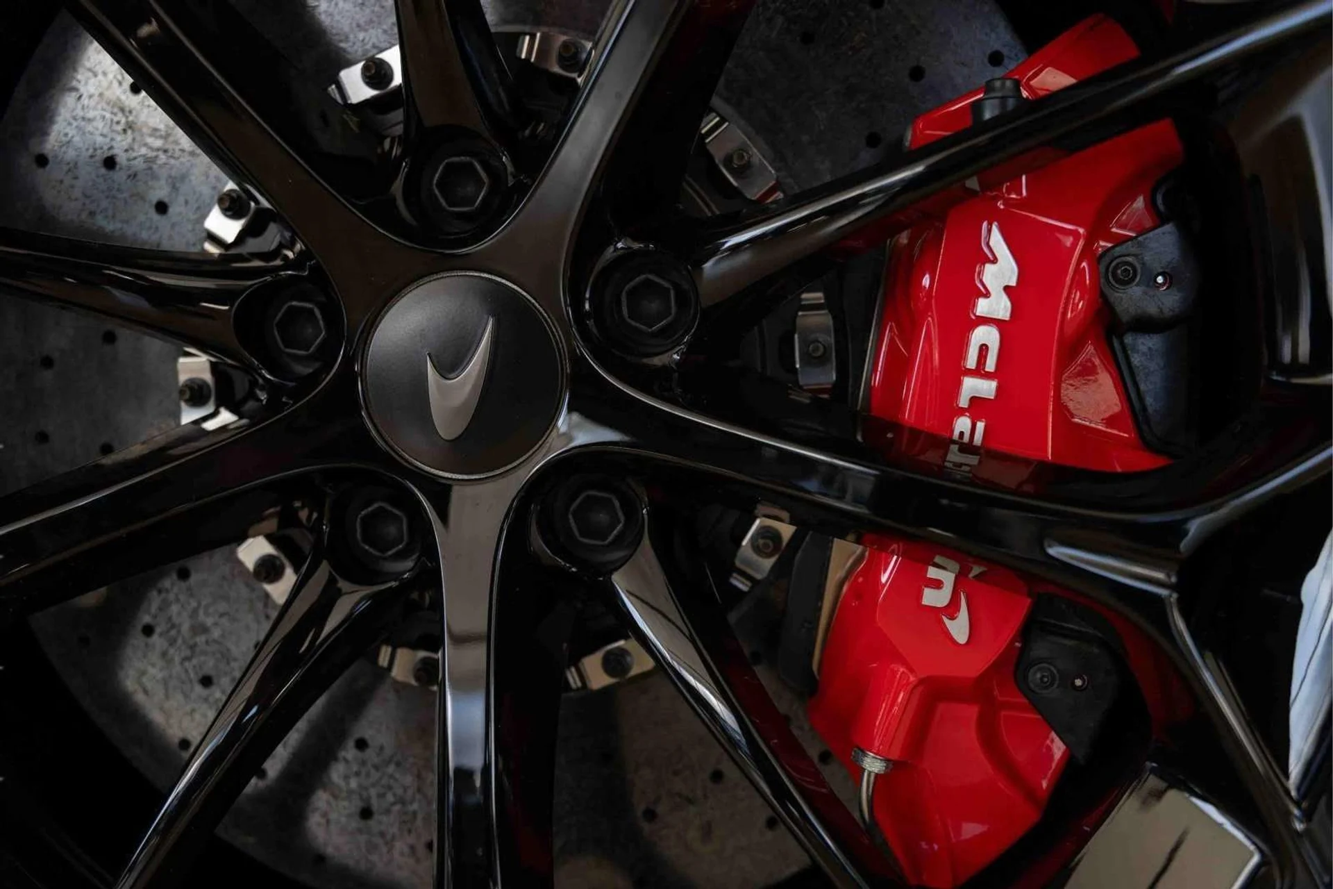 mph016_2576768712_image_17_3892ade2fe