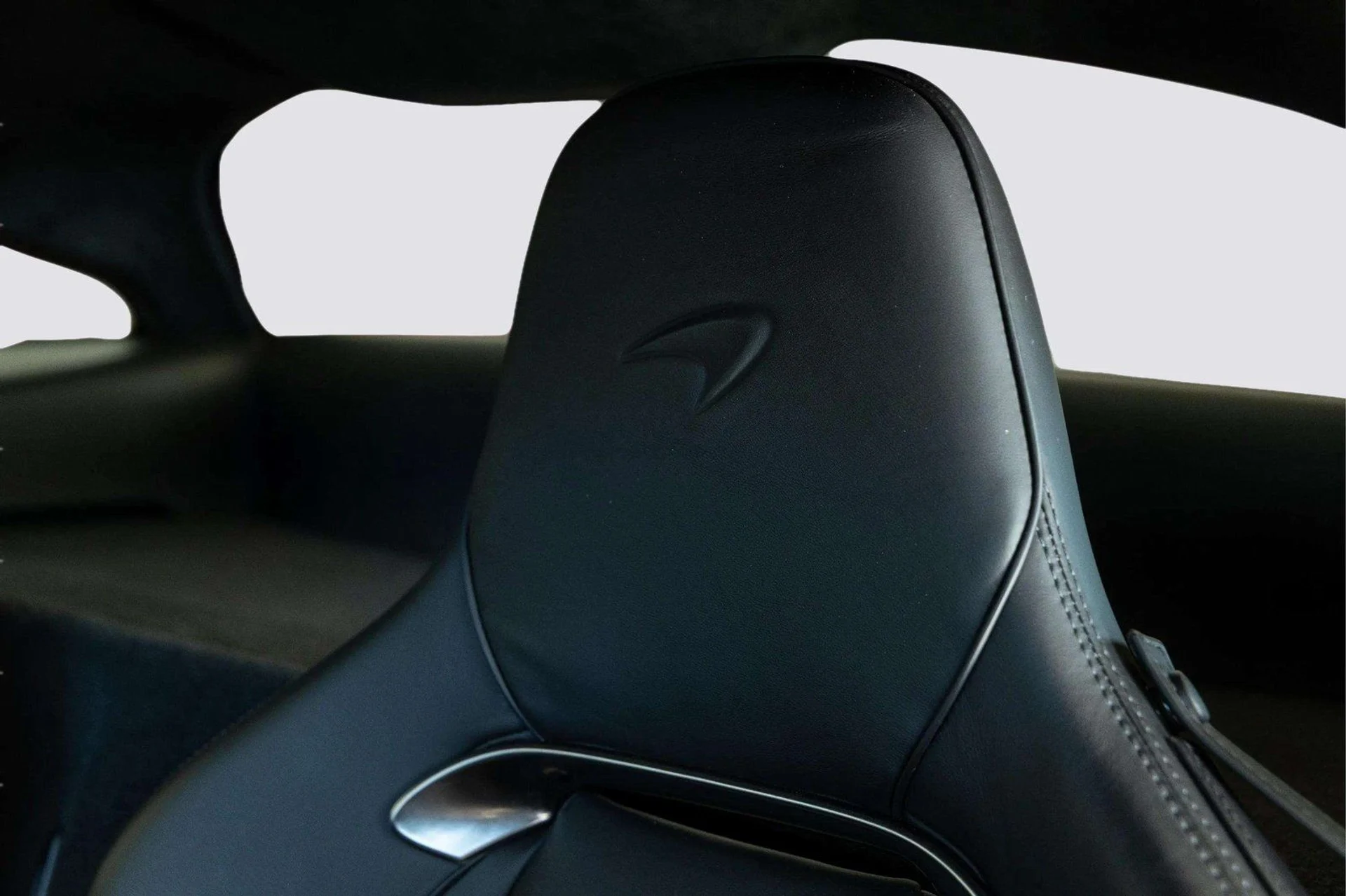 mph016_2577692544_image_17_c1d2181596