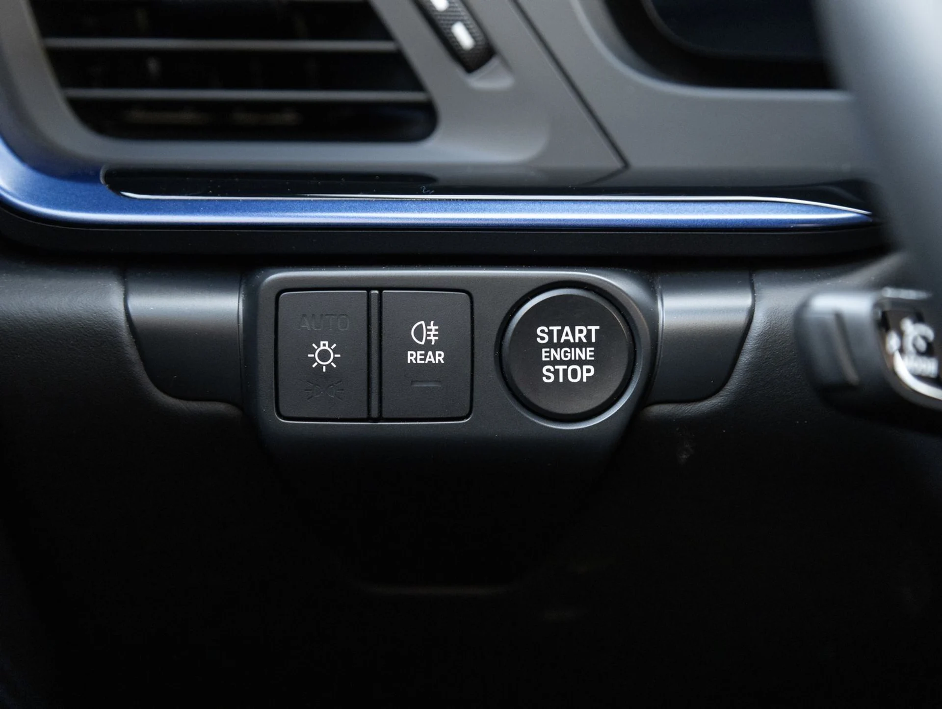 mph016_258034853_17_807a7cecf2