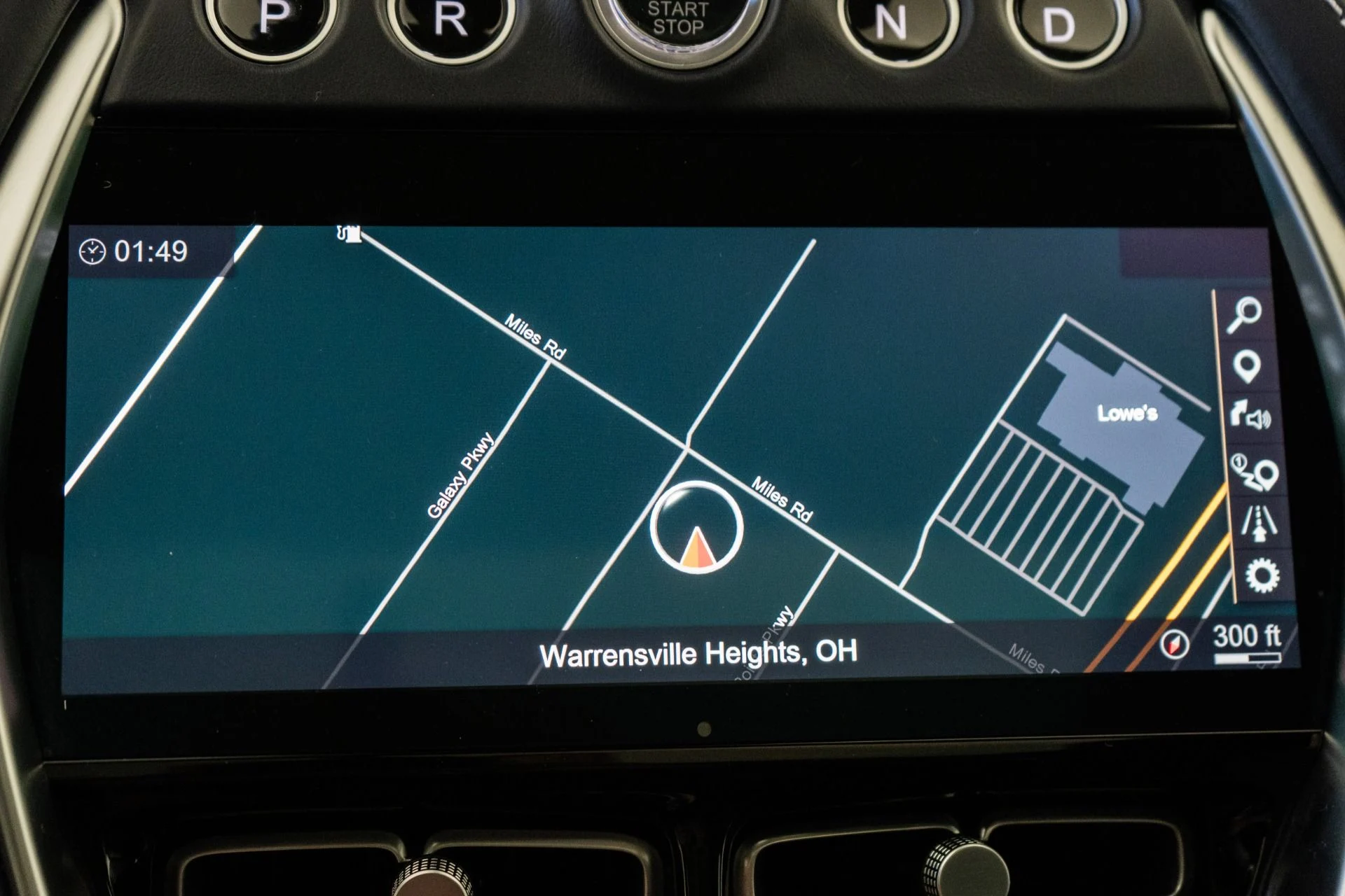 mph016_2593287940_Used_2022_Aston_Martin_DBX_Inspire_Interior_Panoramic_Glass_Roof_1768577426_6bbd70d538