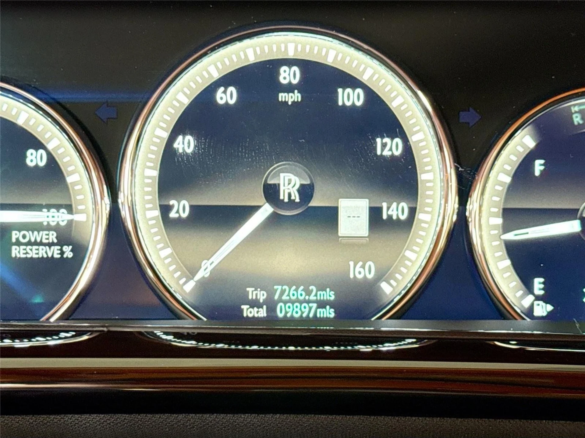 mph016_2597379043_a69e57882226ceb6a83472221641a807_5e888f8033