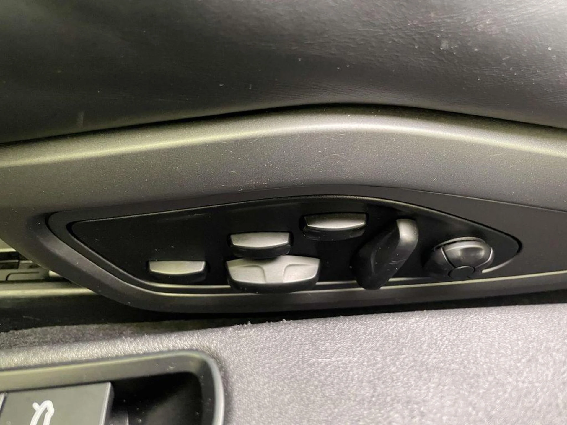 mph016_2598685404_w_Qob8_T_Viv_VE_Cb9_BC_Zj_CF_Fih_CJ_Q_ca7d102f4b