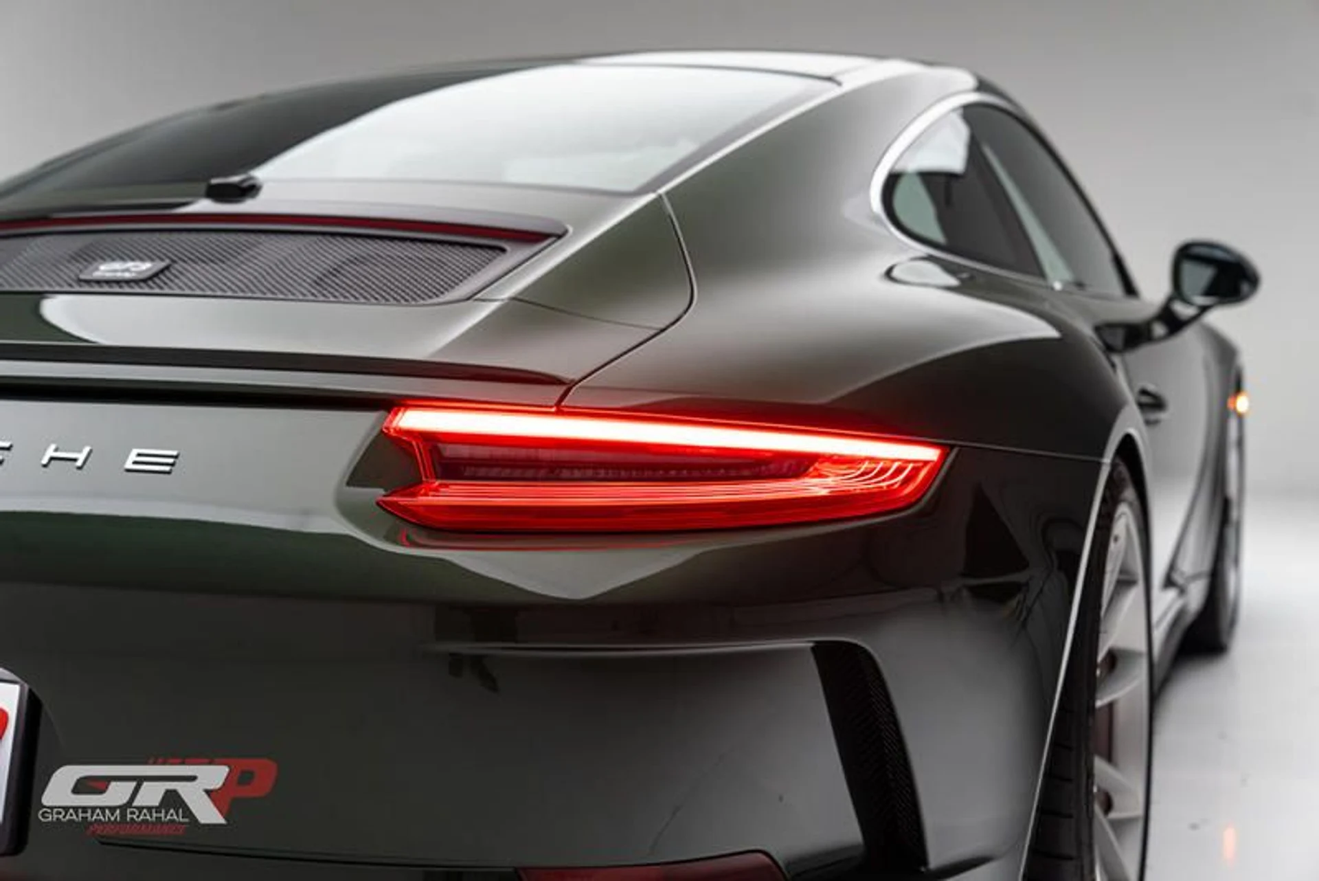 mph016_2606294063_0_E79_AB_9_E_BF_83_4_F1_A_9211_3_D0_B1_D7_EAF_08_4780125c02