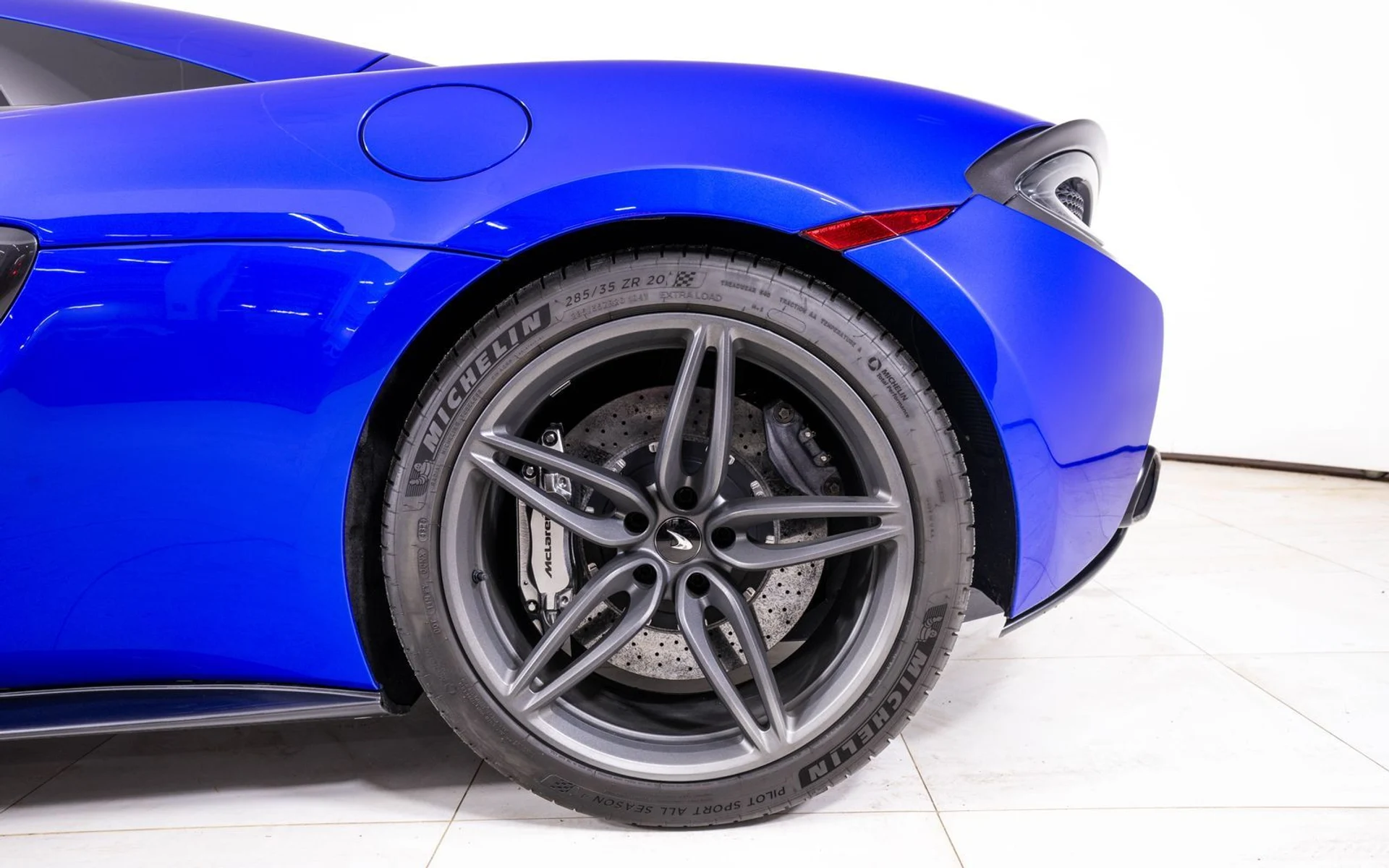 mph016_2614436032_965f2fc5280a79a729da86a47ad5aa2bx_f6f077d541