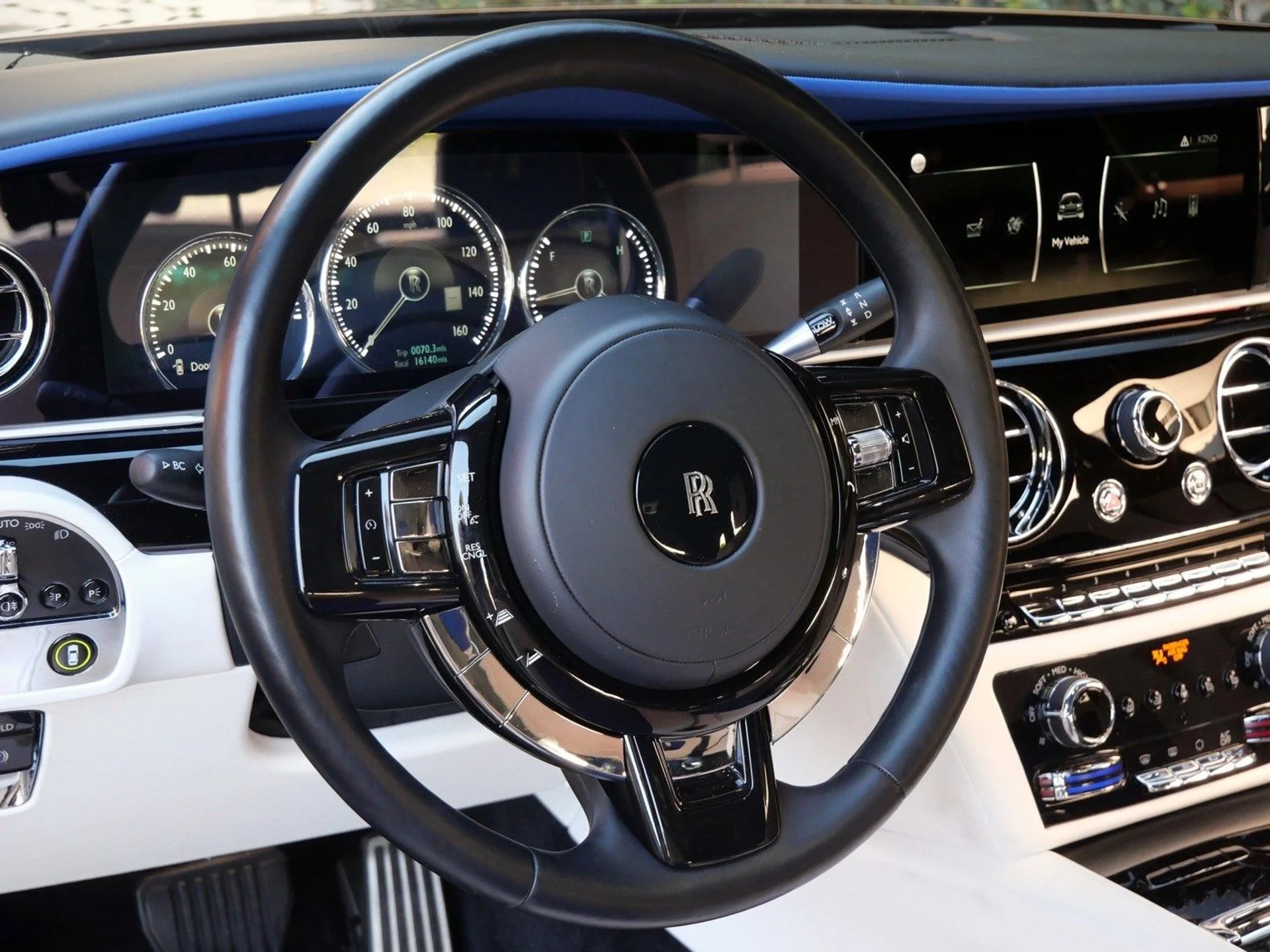 mph016_2618321563_4f0bac6387b929da7632495b883e9aa9x_f9f097dd54