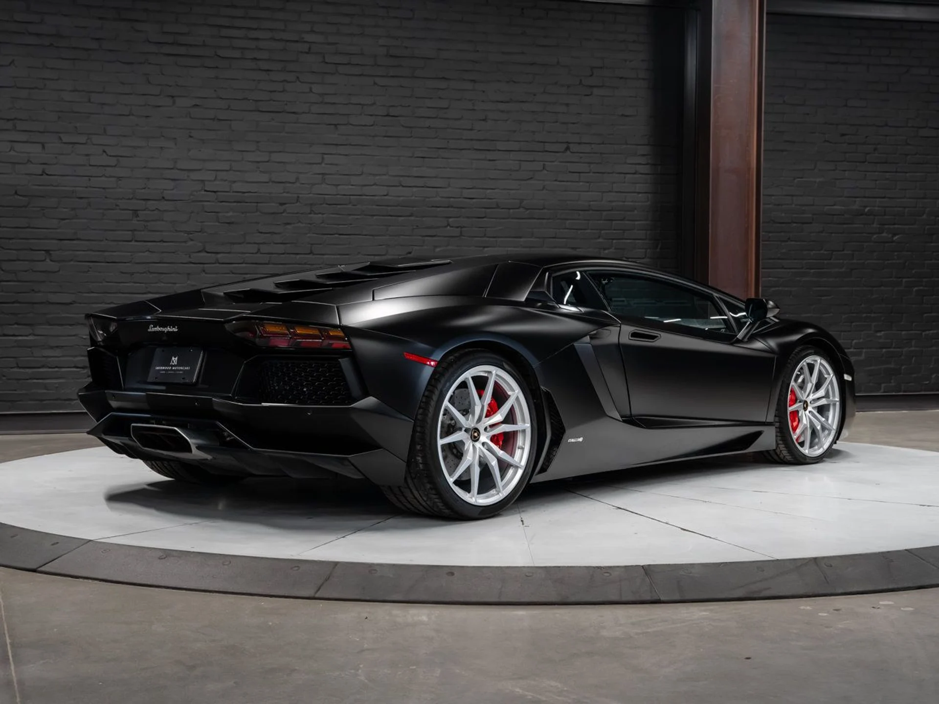 mph016_2626721102_lamborghini_aventador_2017_b42de36792