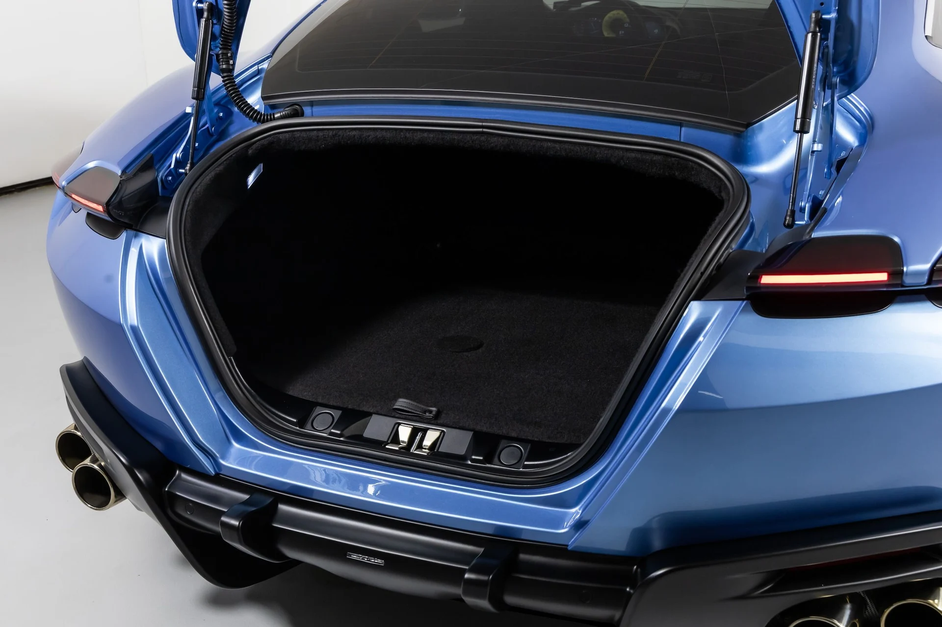 mph016_2627933862_3165b95bf22a4c348dc127200cda480f_e18d0b670a