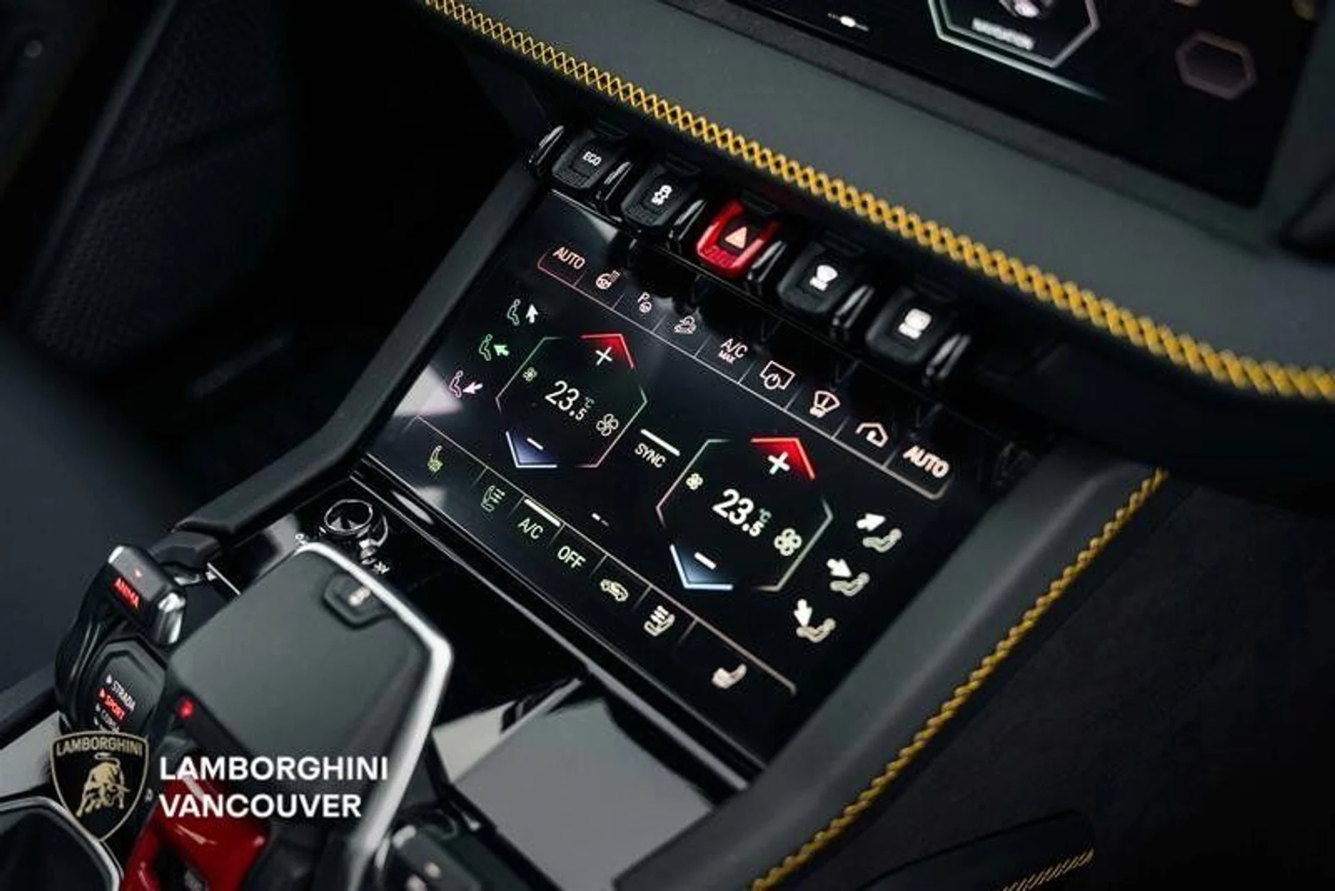 mph016_2628244818_39069072_03075_2025_lamborghini_urus_017_28516dca30