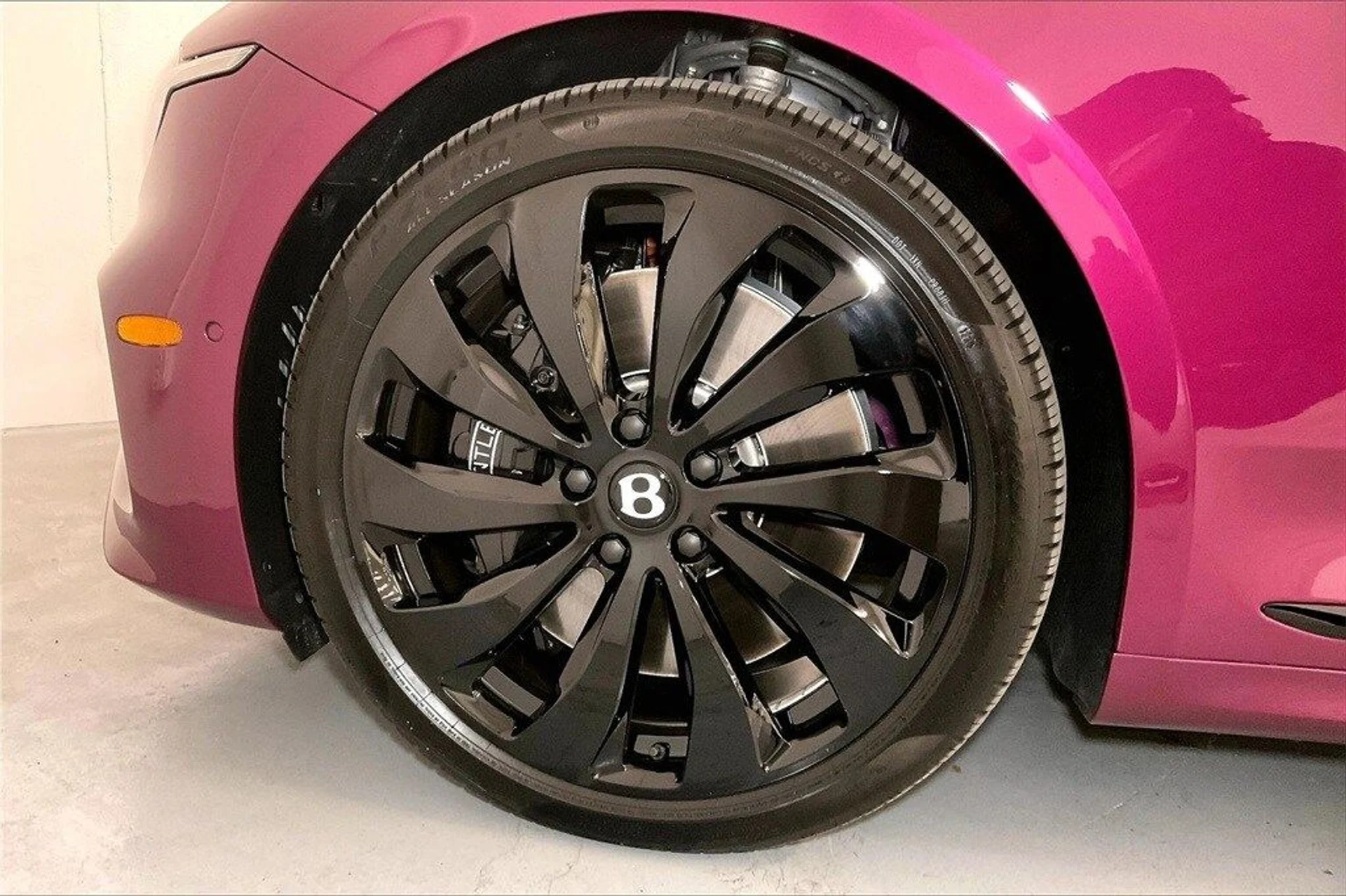 mph016_2630145875_b22be6f653035b37fed82deeedba620fx_c62ea6a53f