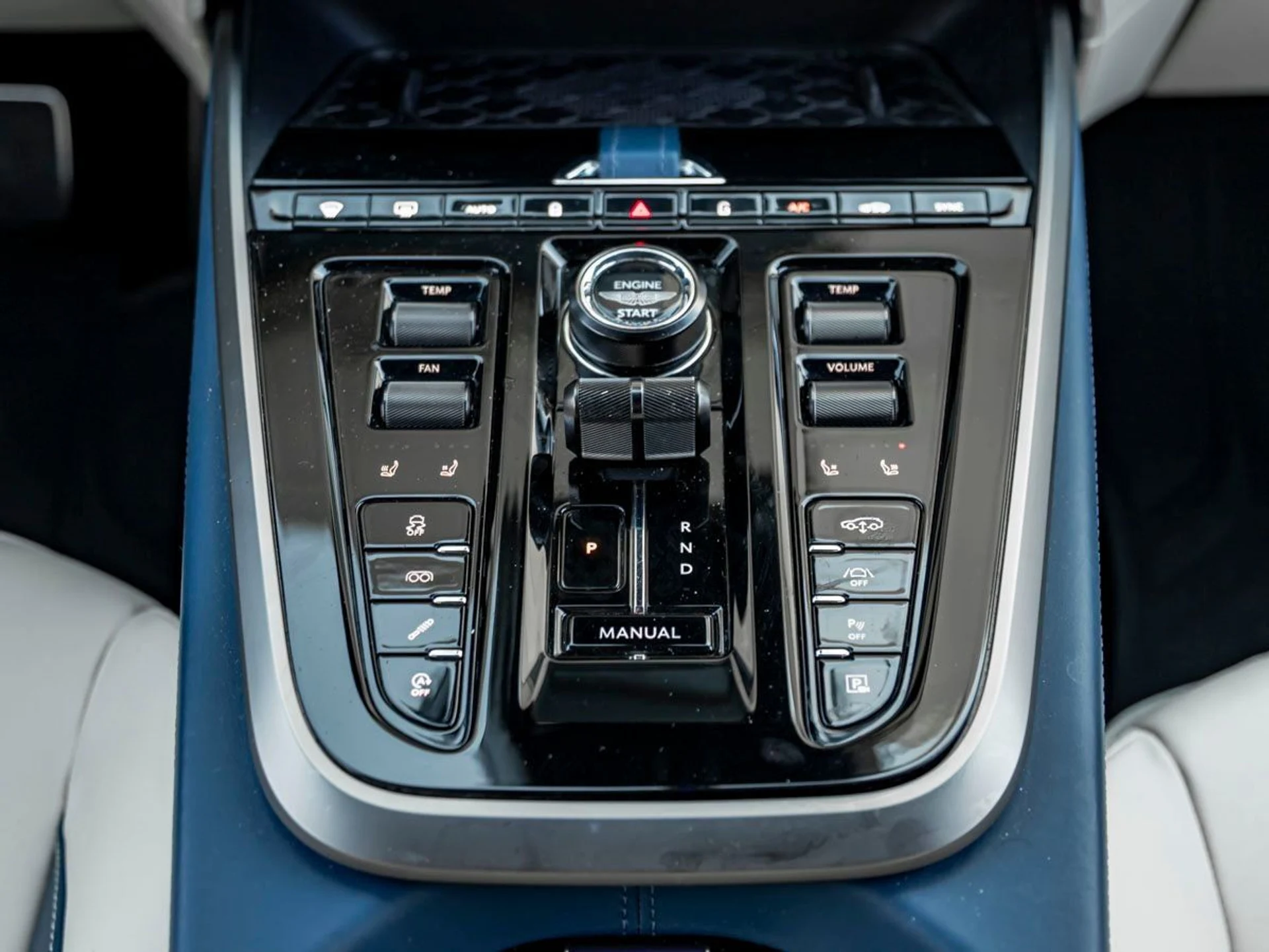 mph016_2630342144_17_ddd6a5b6d2