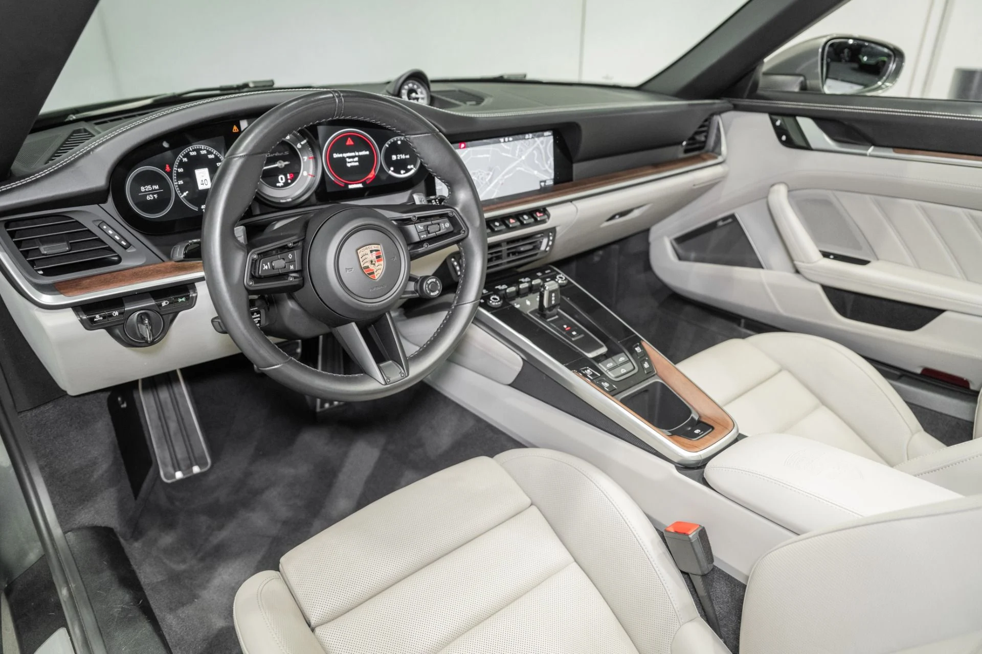 mph016_2631727284_Used_2021_Porsche_911_Turbo_S_1775321636_3d14441eef