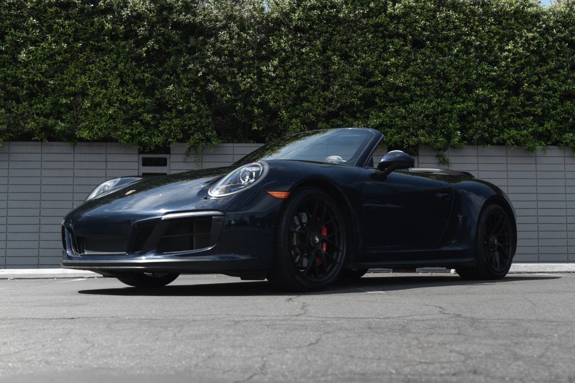 mph016_2636215077_Used_2017_Porsche_911_Carrera_GTS_1758659298_520b8e7887