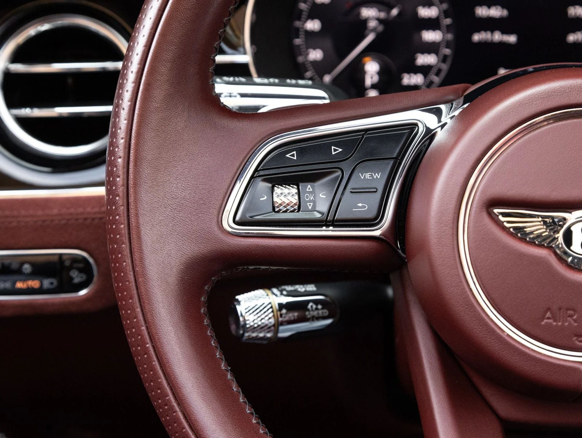 mph016_2637963952_17_511c7fc2c8