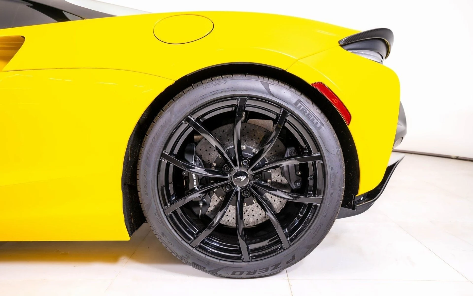 mph016_2638207212_a8d0f7e34bfce40931d22dedba48d65ex_01195f6bf9