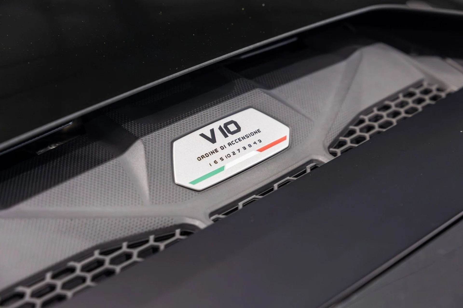 mph016_263942676_9w_f73c8b181f