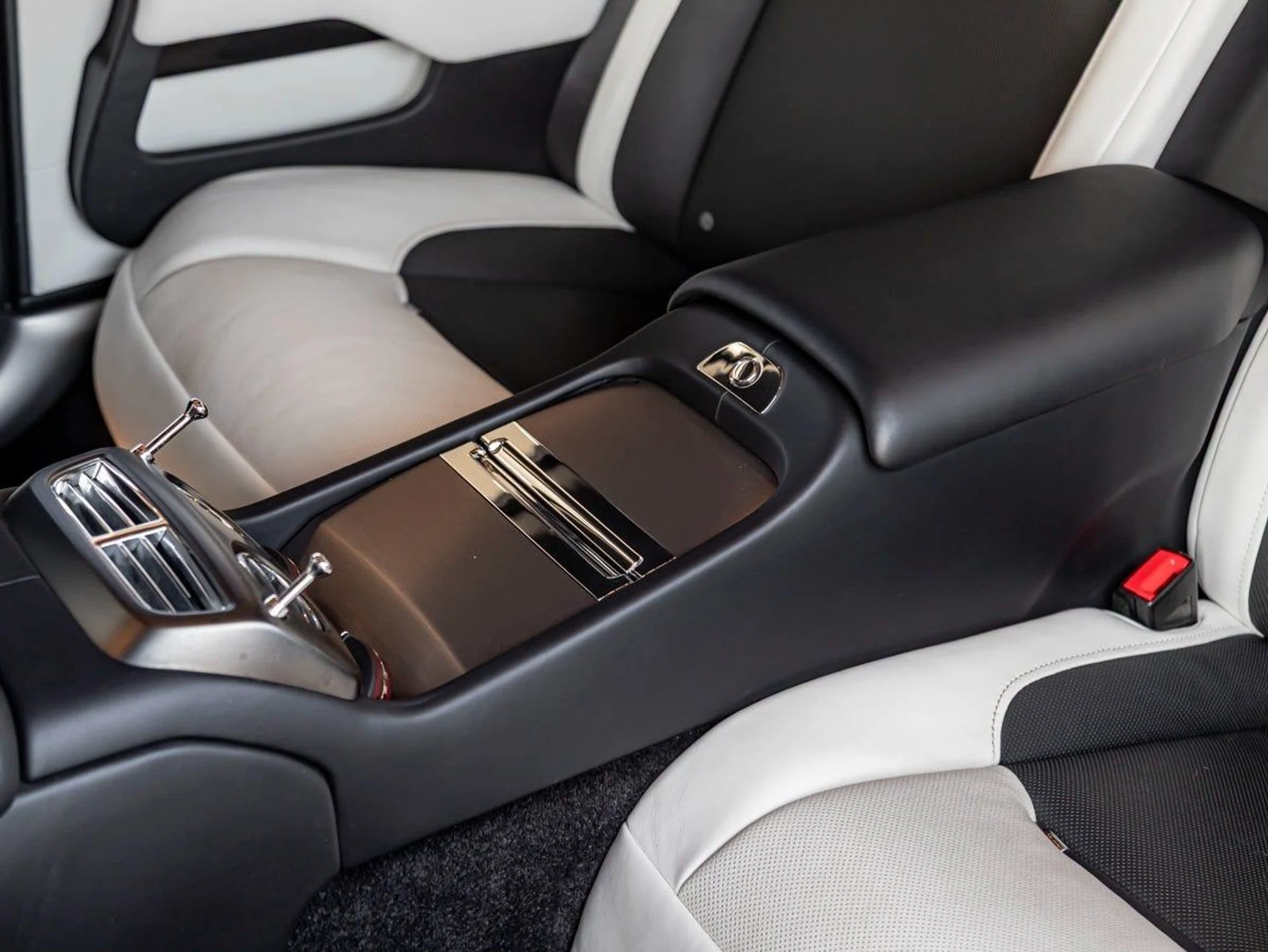 mph016_2647486743_17_a2b936f46f