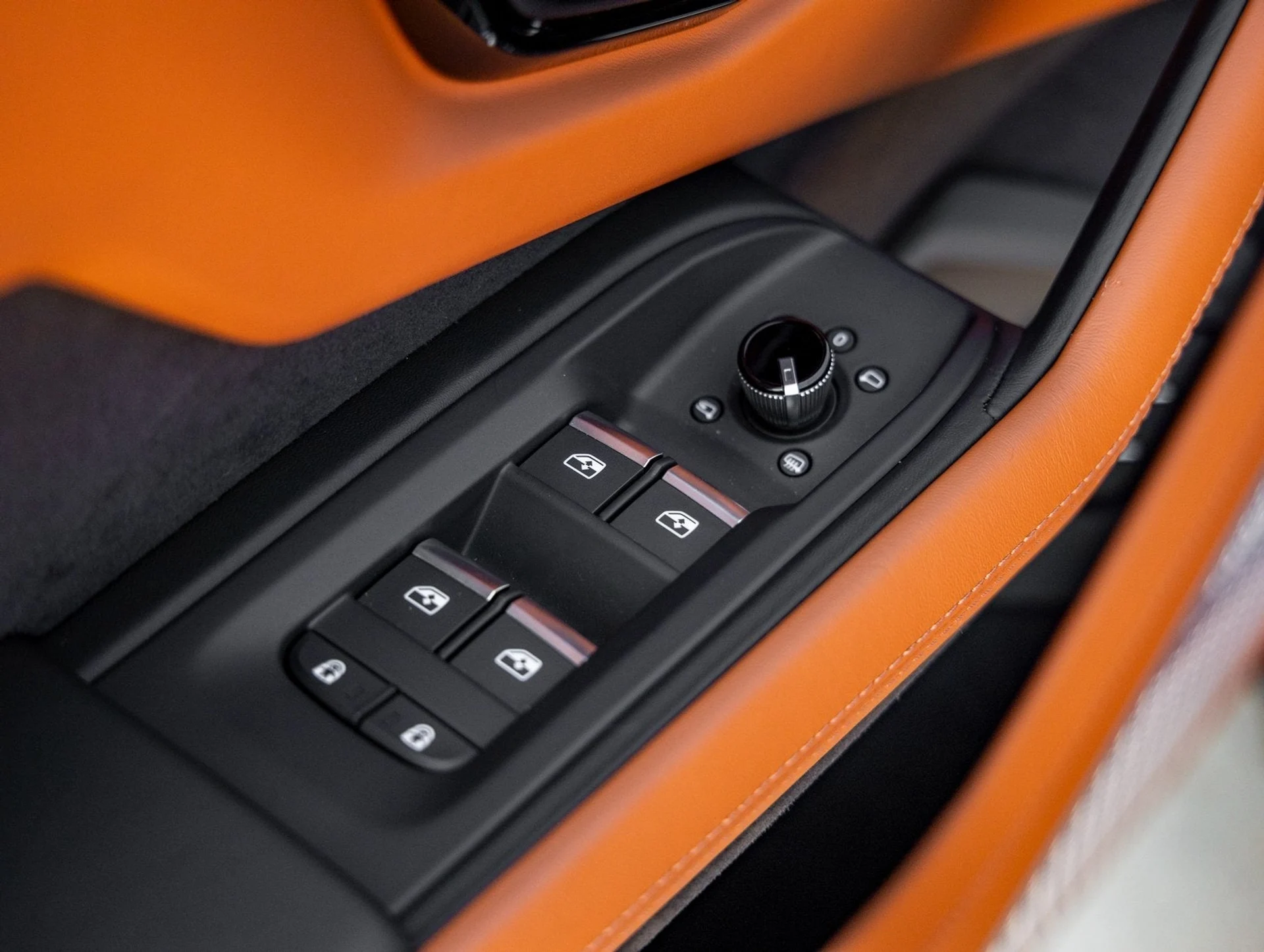 mph016_265386885_17_6c3c06e065