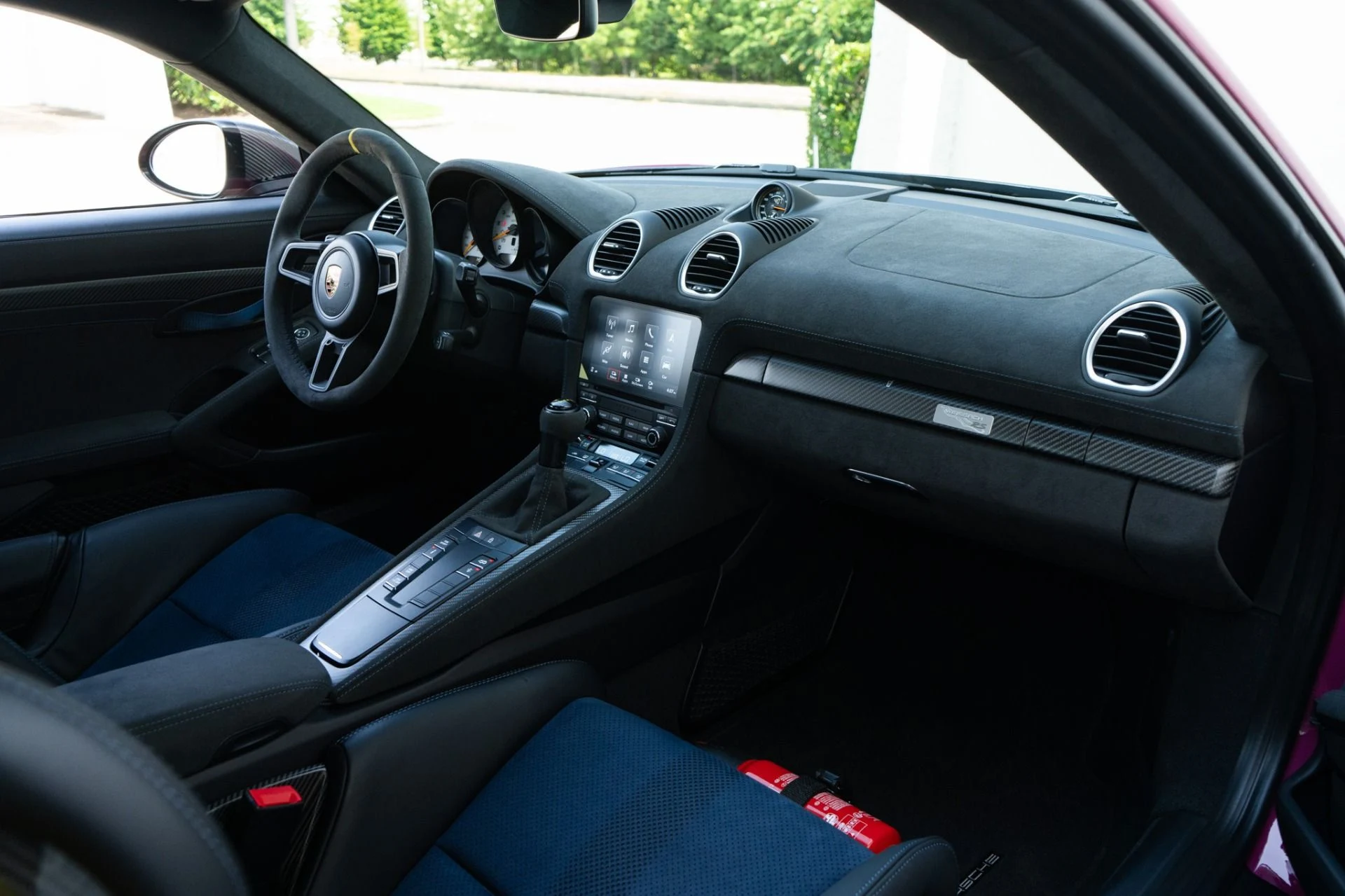mph016_2655644676_Used_2023_Porsche_718_Cayman_GT_4_RS_1784933472_2f36b43958