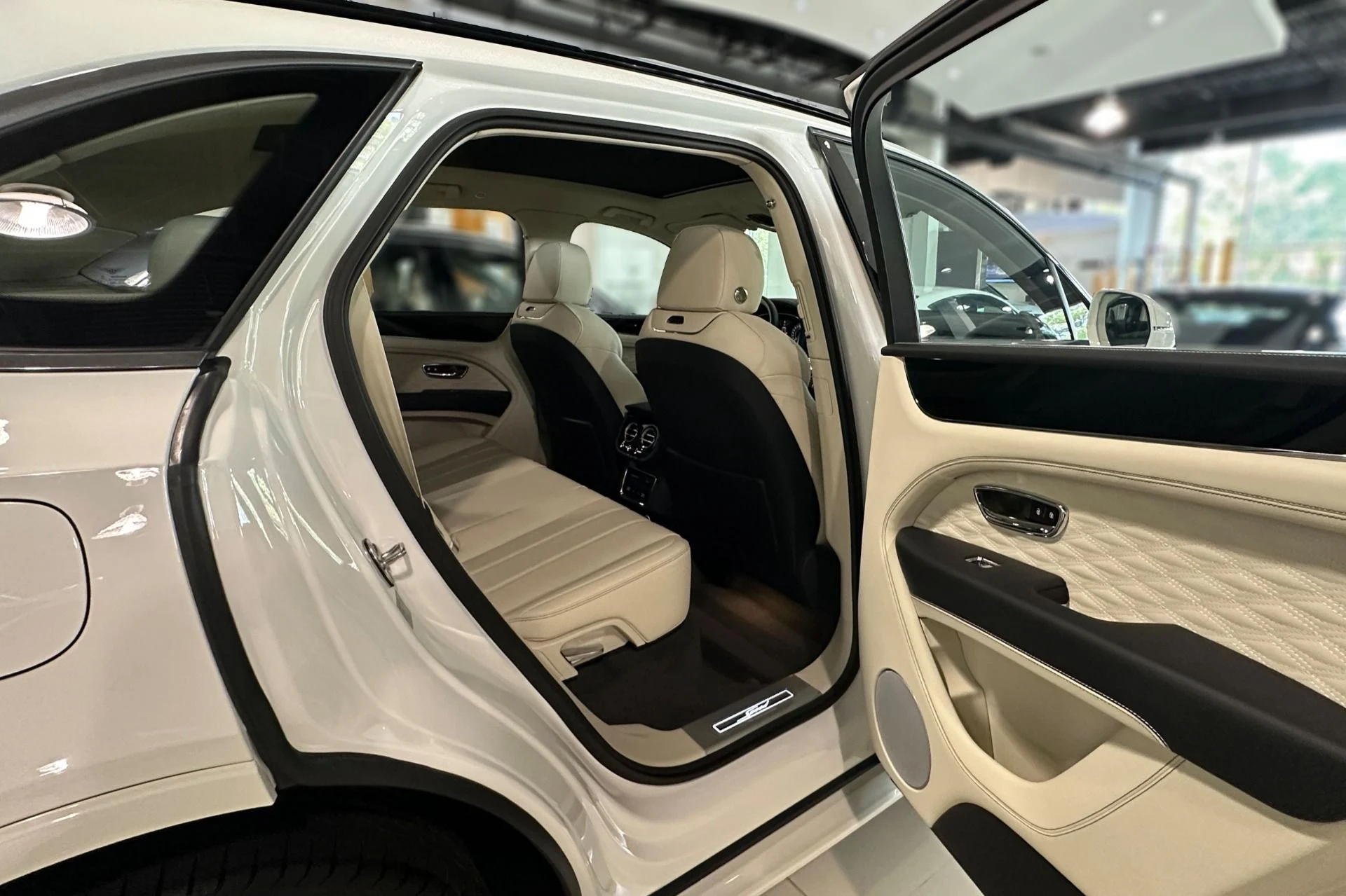 mph016_2657223076_New_2027_Bentley_Bentayga_Speed_1790242950_71177678b6
