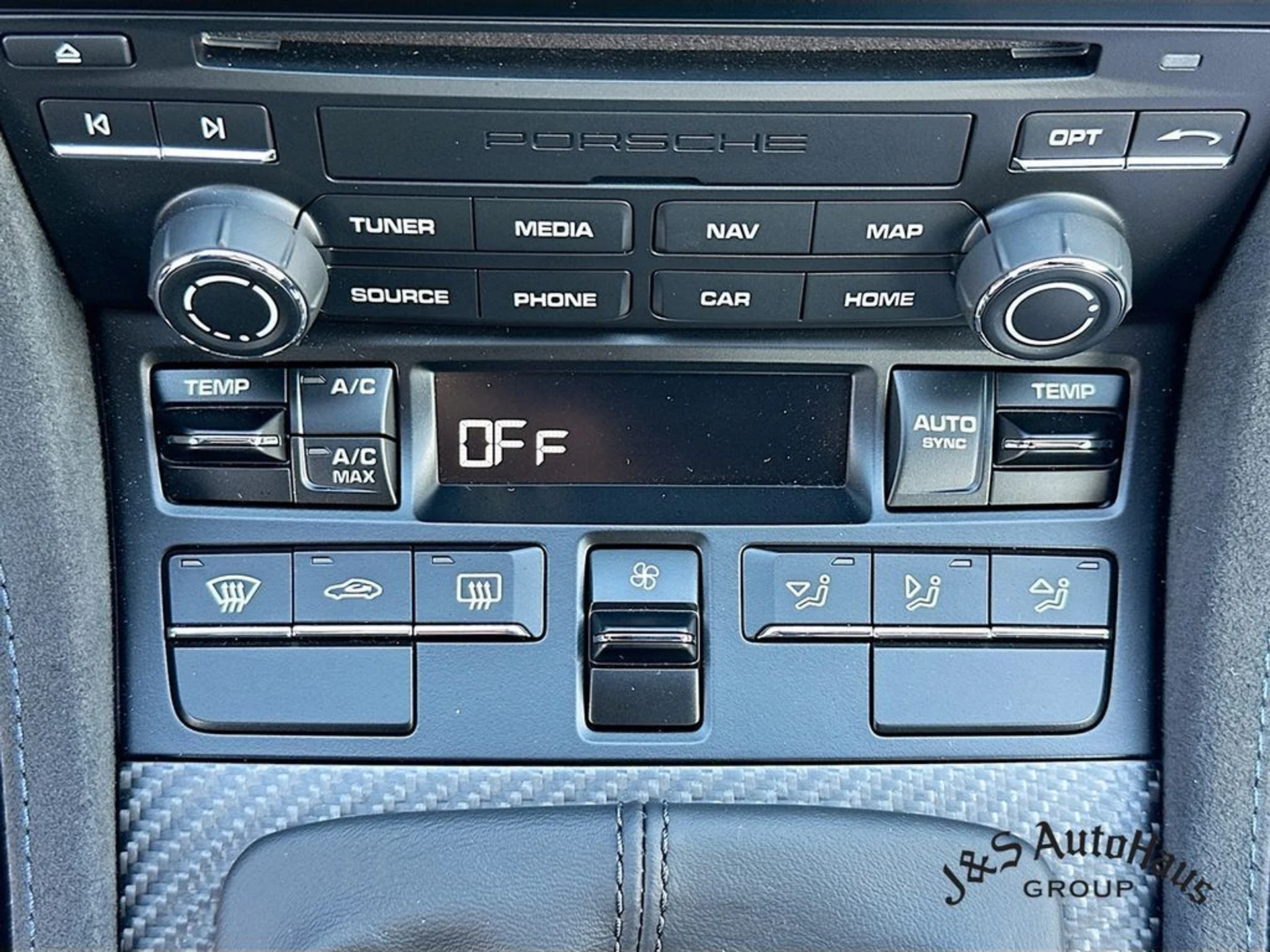 mph016_2660116190_oy6ysdy9wwnrh73ih0jf5dwz453y_d41adf5cd9