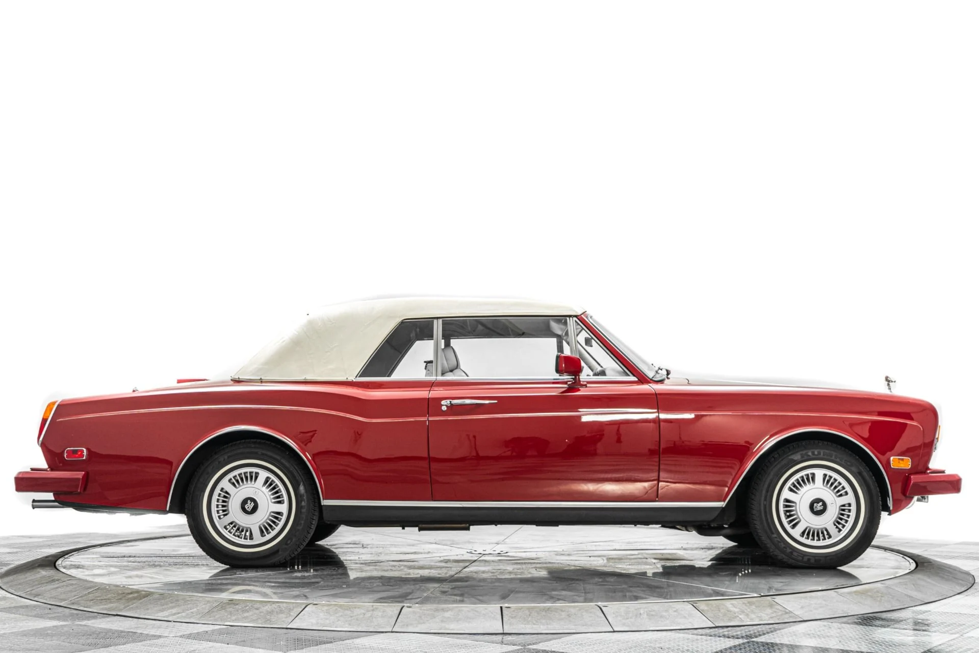 mph016_2662275308_Used_1987_Rolls_Royce_Corniche_II_1780955693_bccce4691f