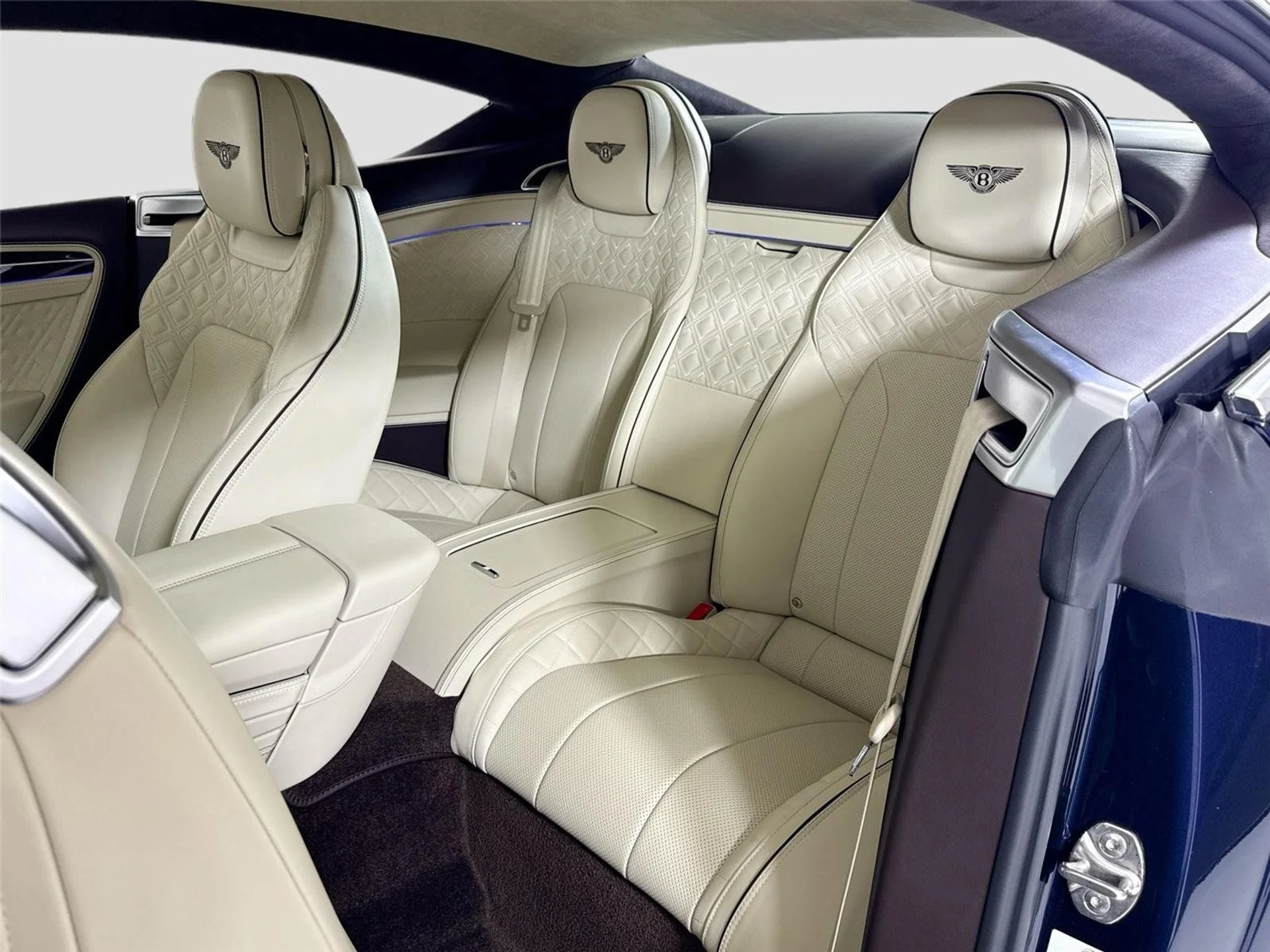 mph016_2665626008_e8de0639d37d2686f874bc6186d80c6f_70e94c56fd