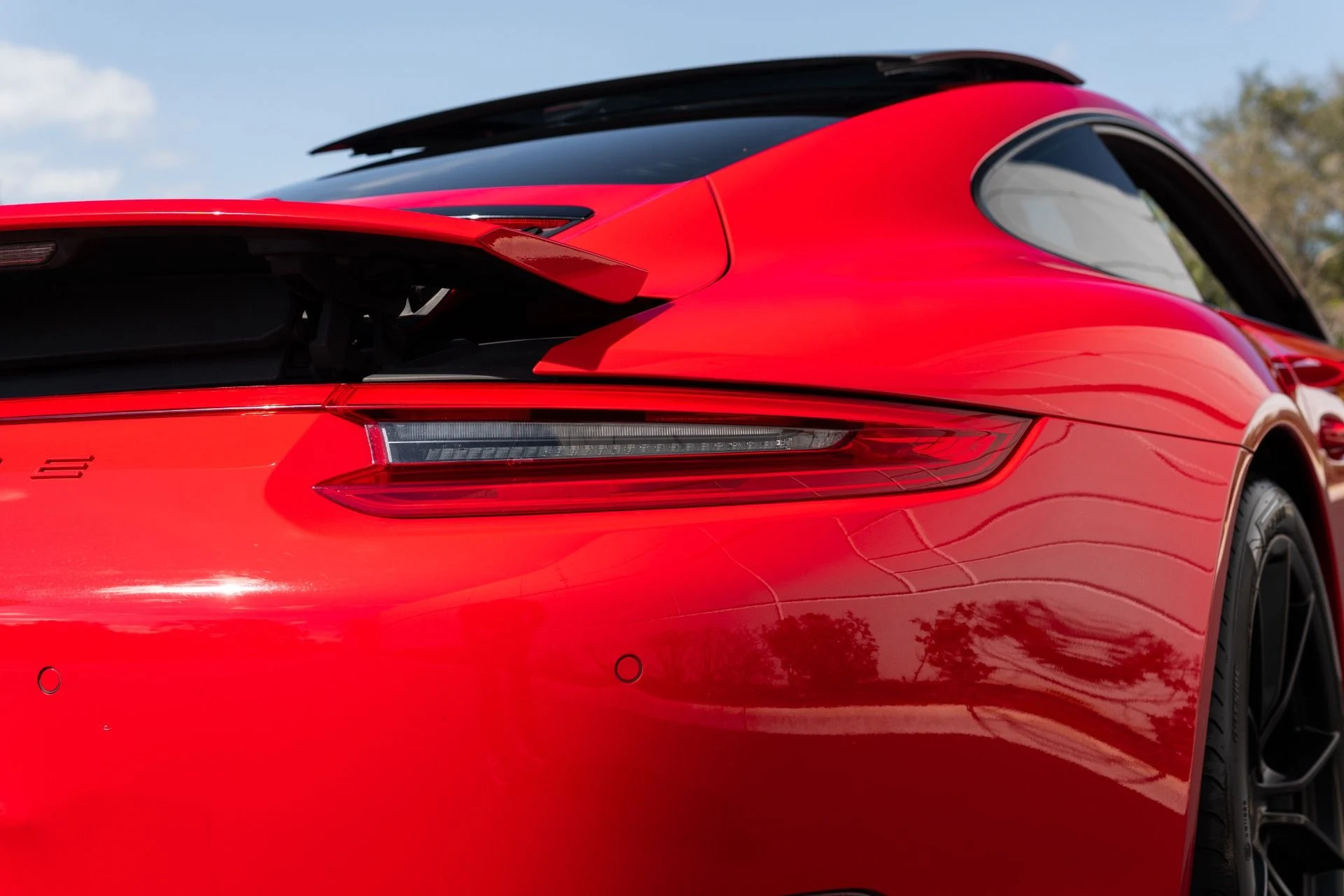 mph016_2679236224_Used_2019_Porsche_911_Carrera_4_1772073420_8ac8df4f18