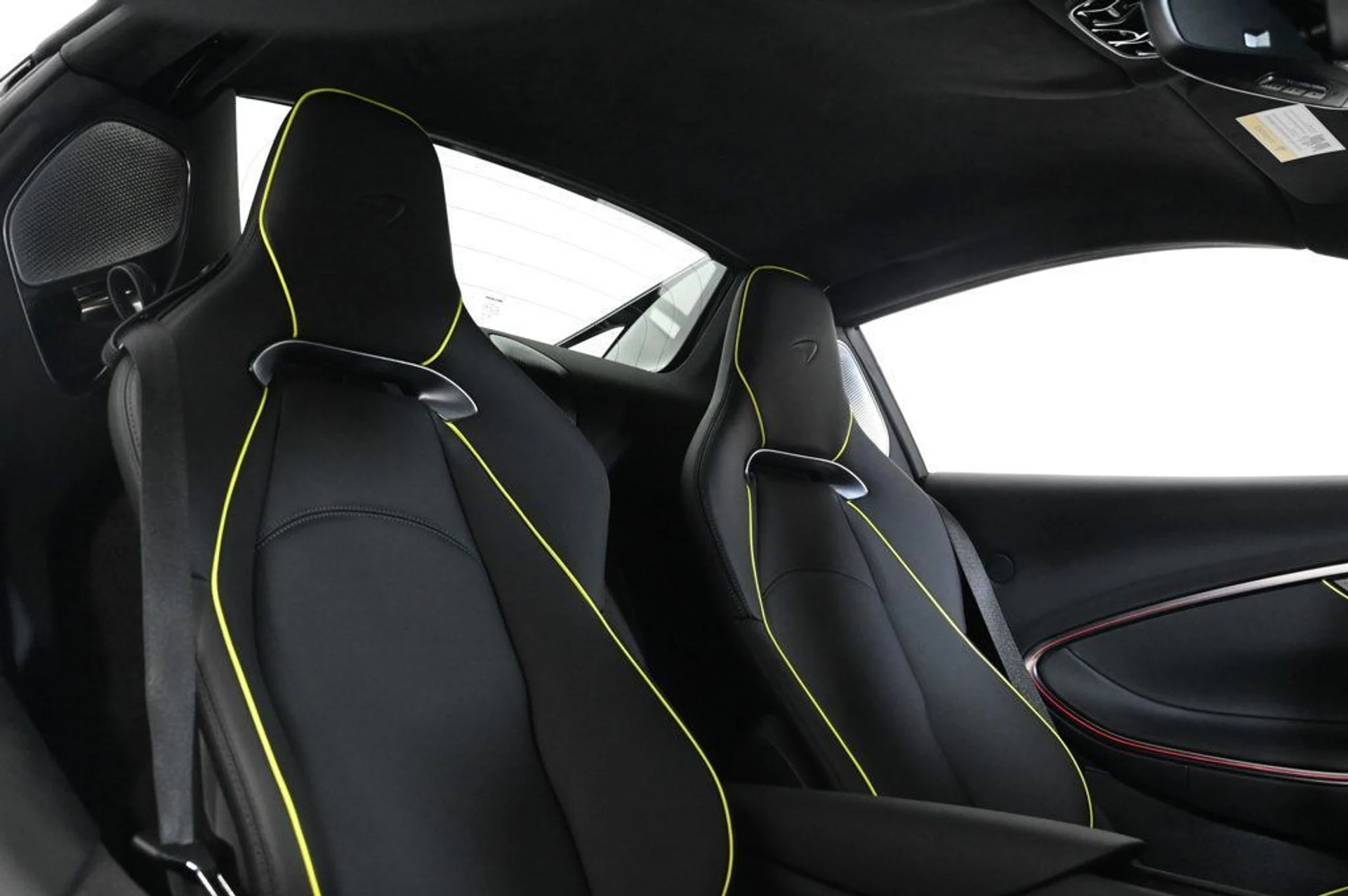 mph016_2682300652_new_2026_mclaren_artura_techluxspider_11350_22992420_16_1024_9723d3b4b6