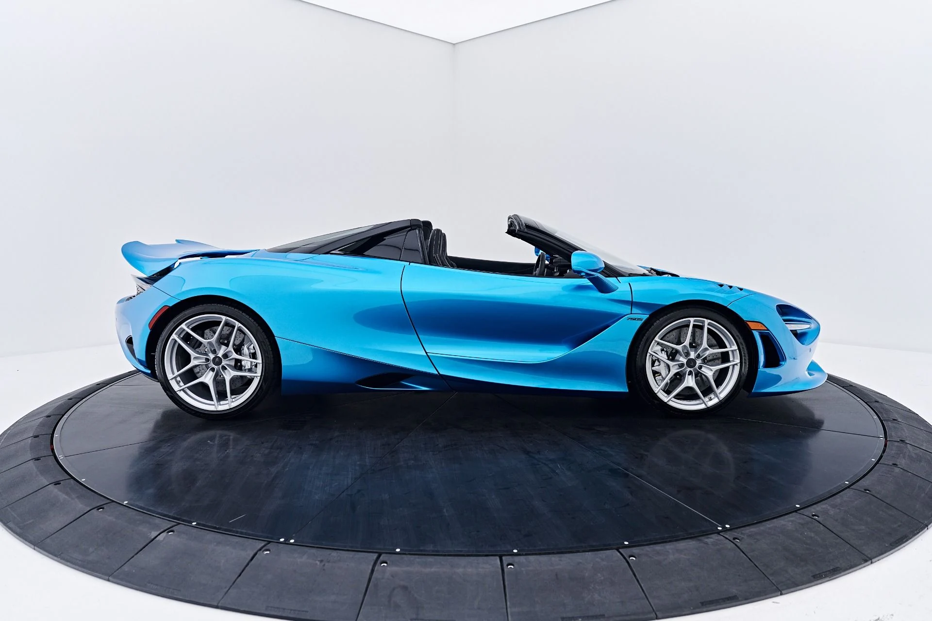 mph016_2686704103_Used_2025_Mc_Laren_750_S_1787619660_1167d8b7b8