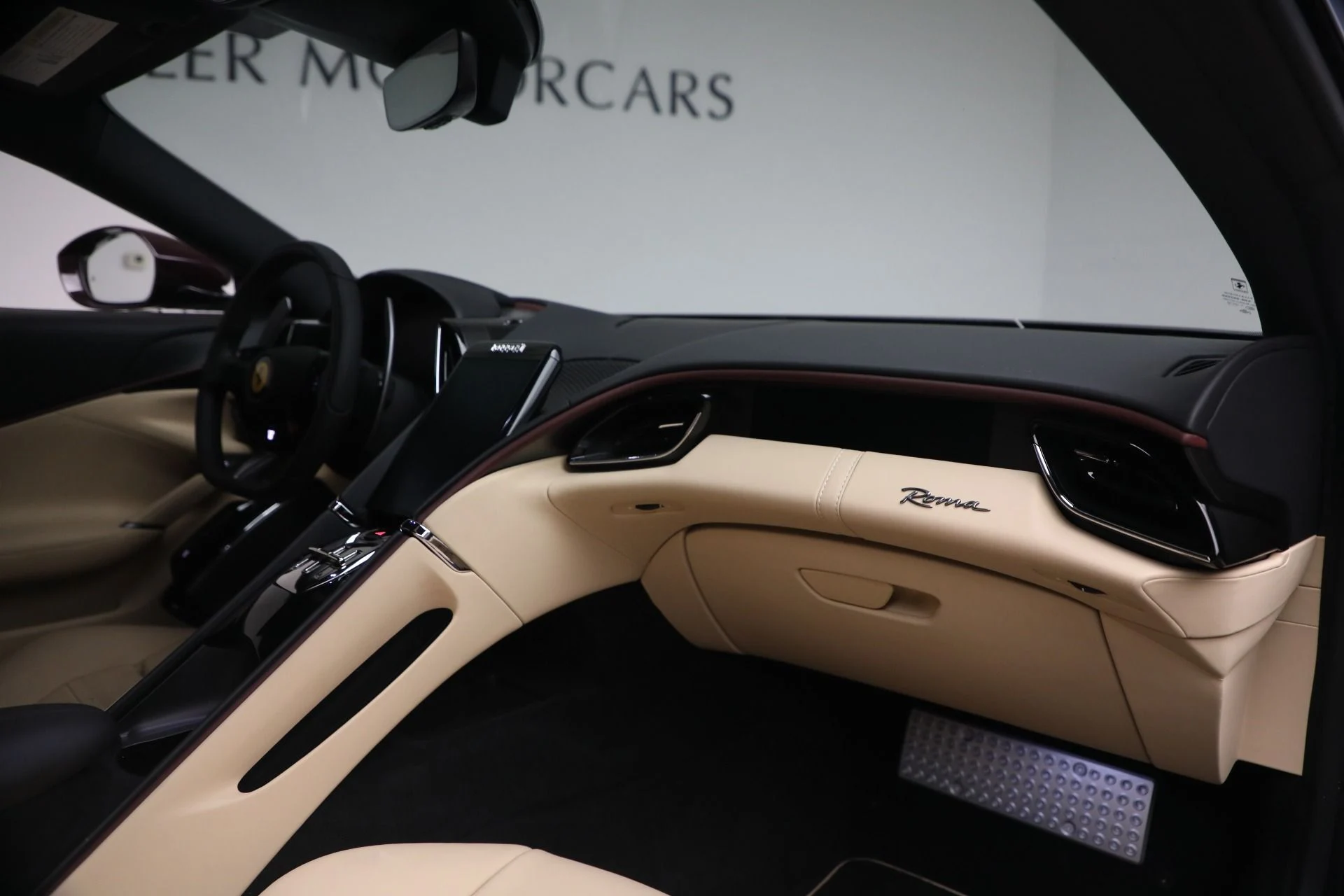 mph016_2690799666_Used_2023_Ferrari_Roma_1767375733_98b2c931b1