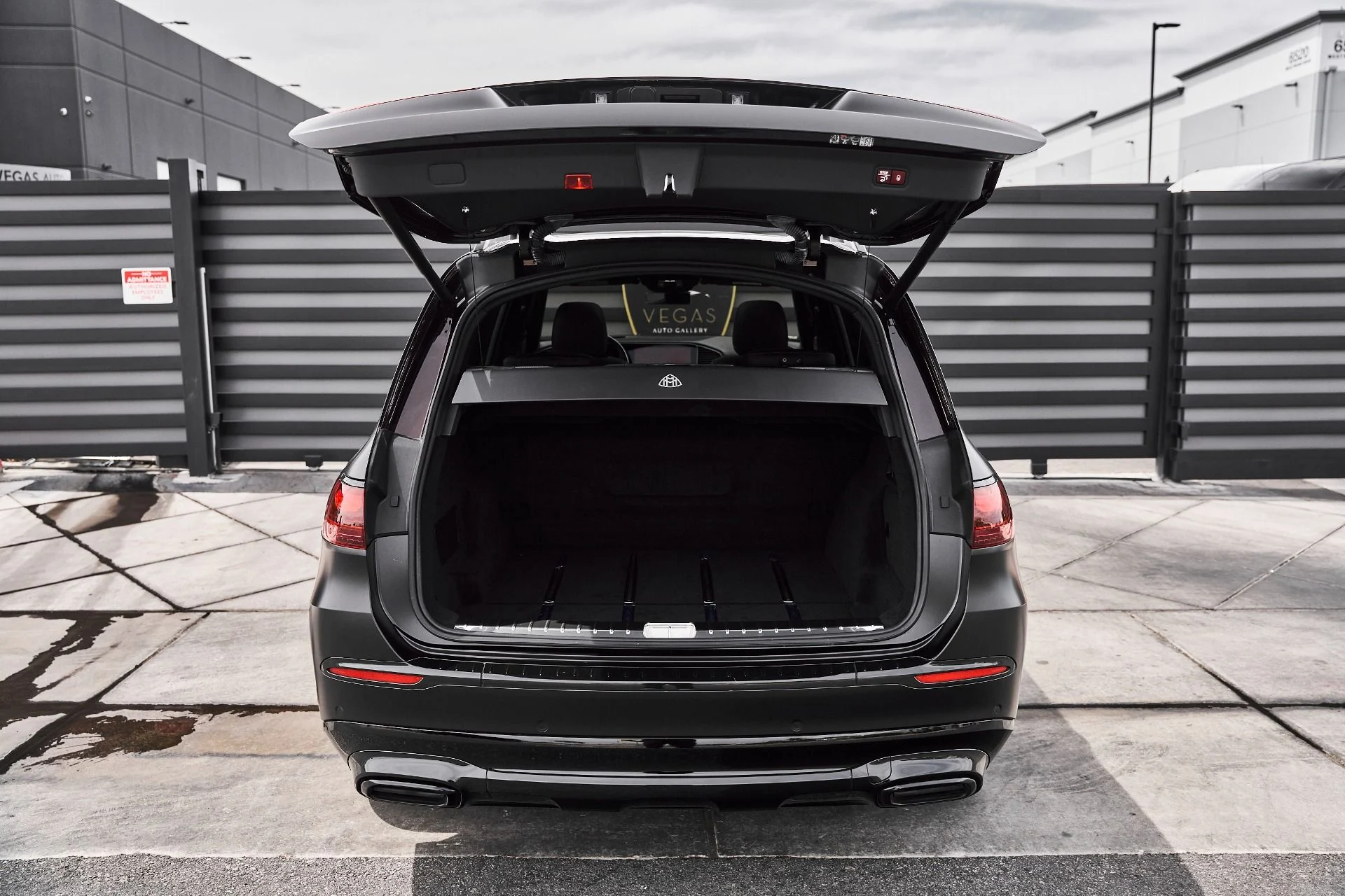 mph016_2692071314_Used_2024_Mercedes_Benz_GLS_Maybach_GLS_600_1776550568_f215039a92