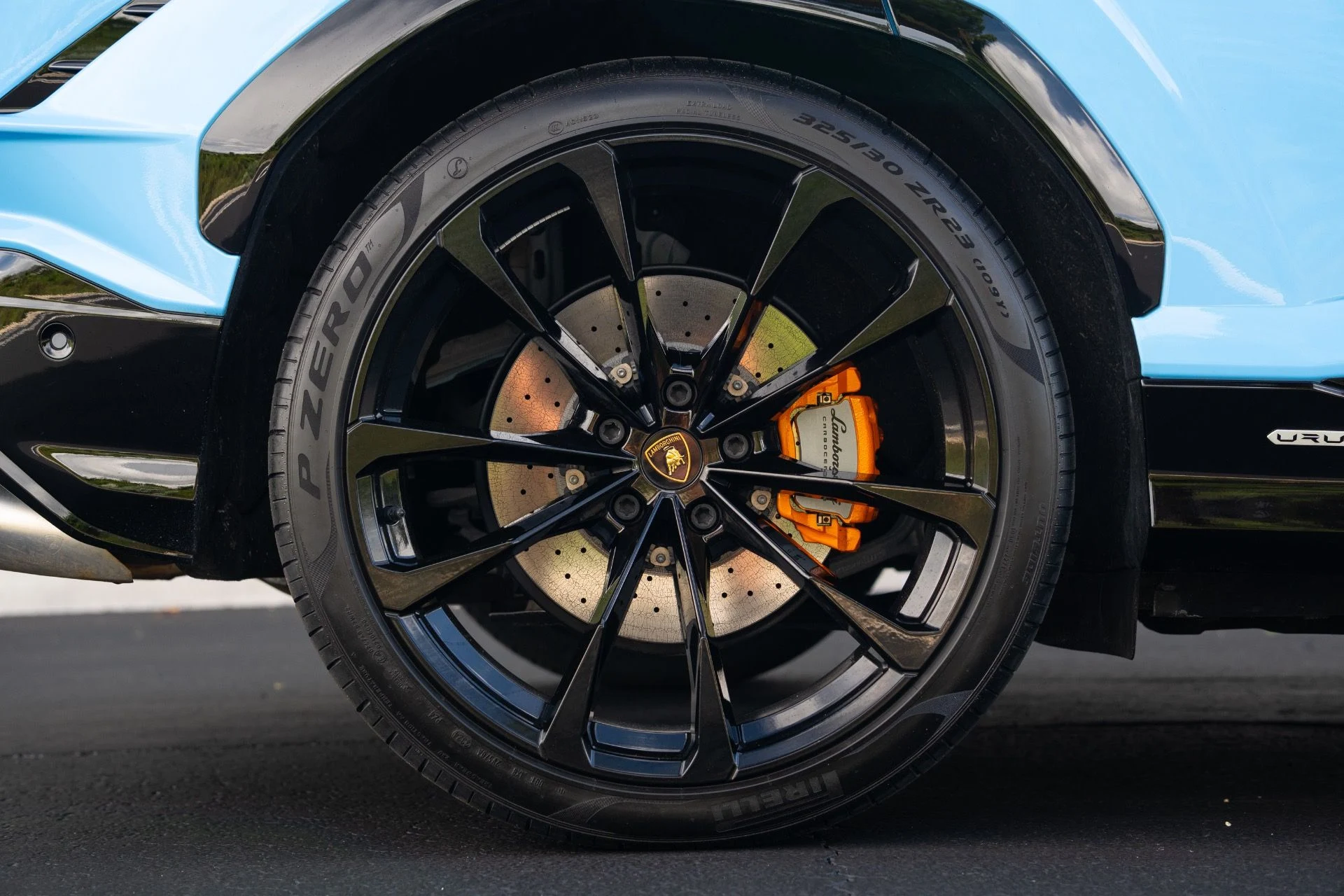 mph016_2695391591_Used_2024_Lamborghini_Urus_S_1773951175_461412c0b7