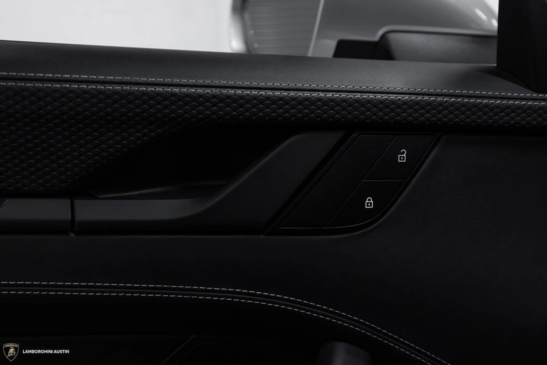 mph016_270091809_0586495e18f3e5517afd790929b61a4ax_0e6a508466