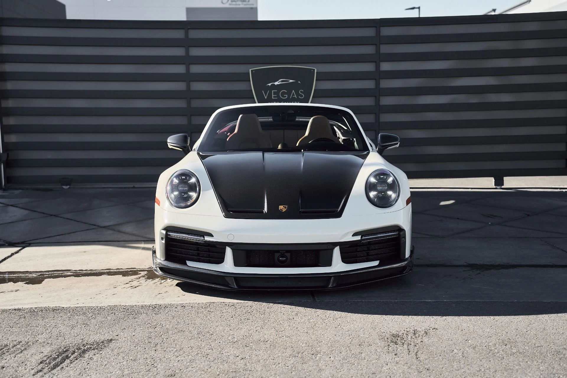 mph016_2706814109_Used_2023_Porsche_911_Turbo_S_1764903144_addd1f681d