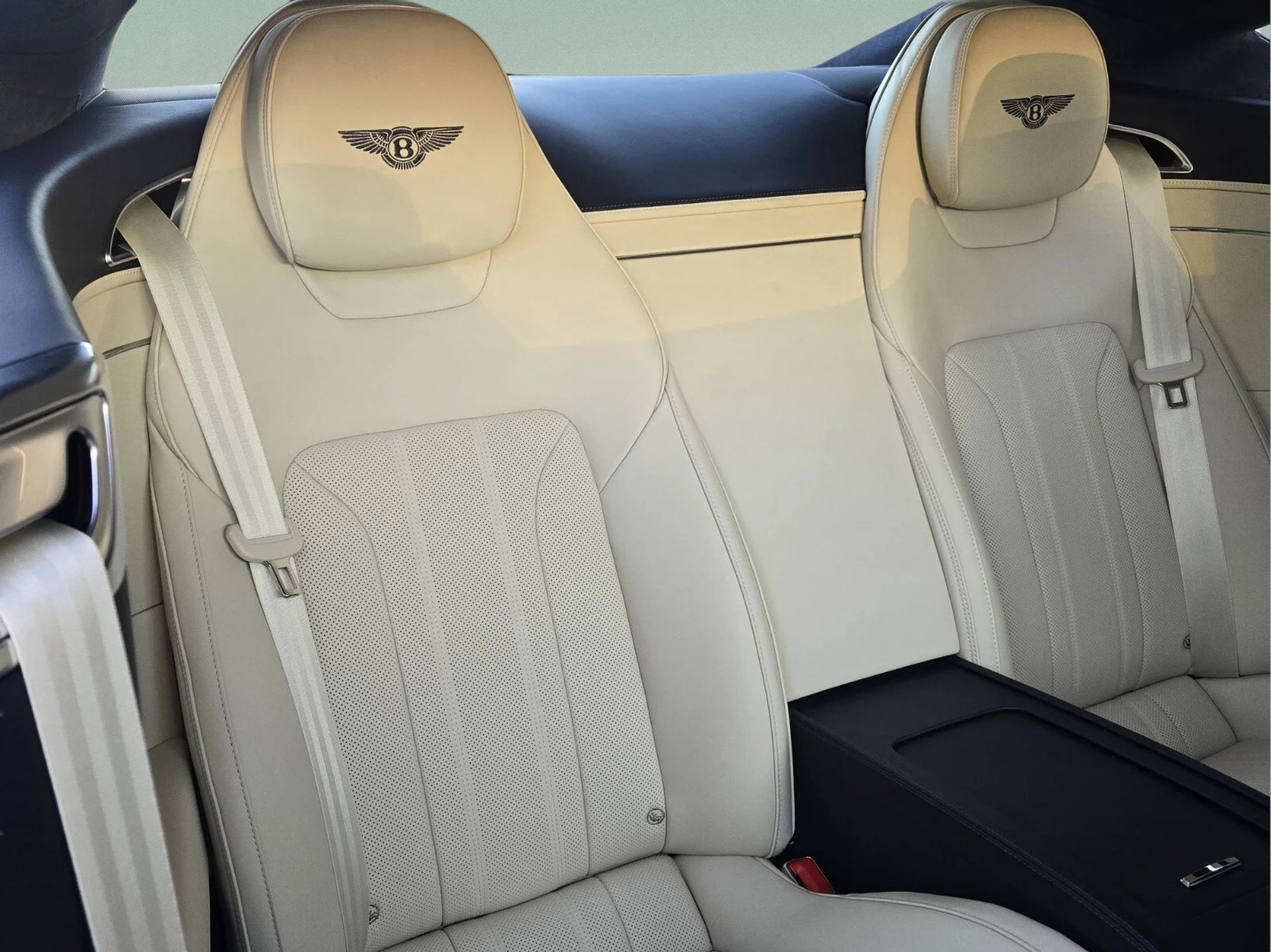 mph016_2708231906_013a1924f6e66acdf406acf856d1f932x_345ba1c0fa