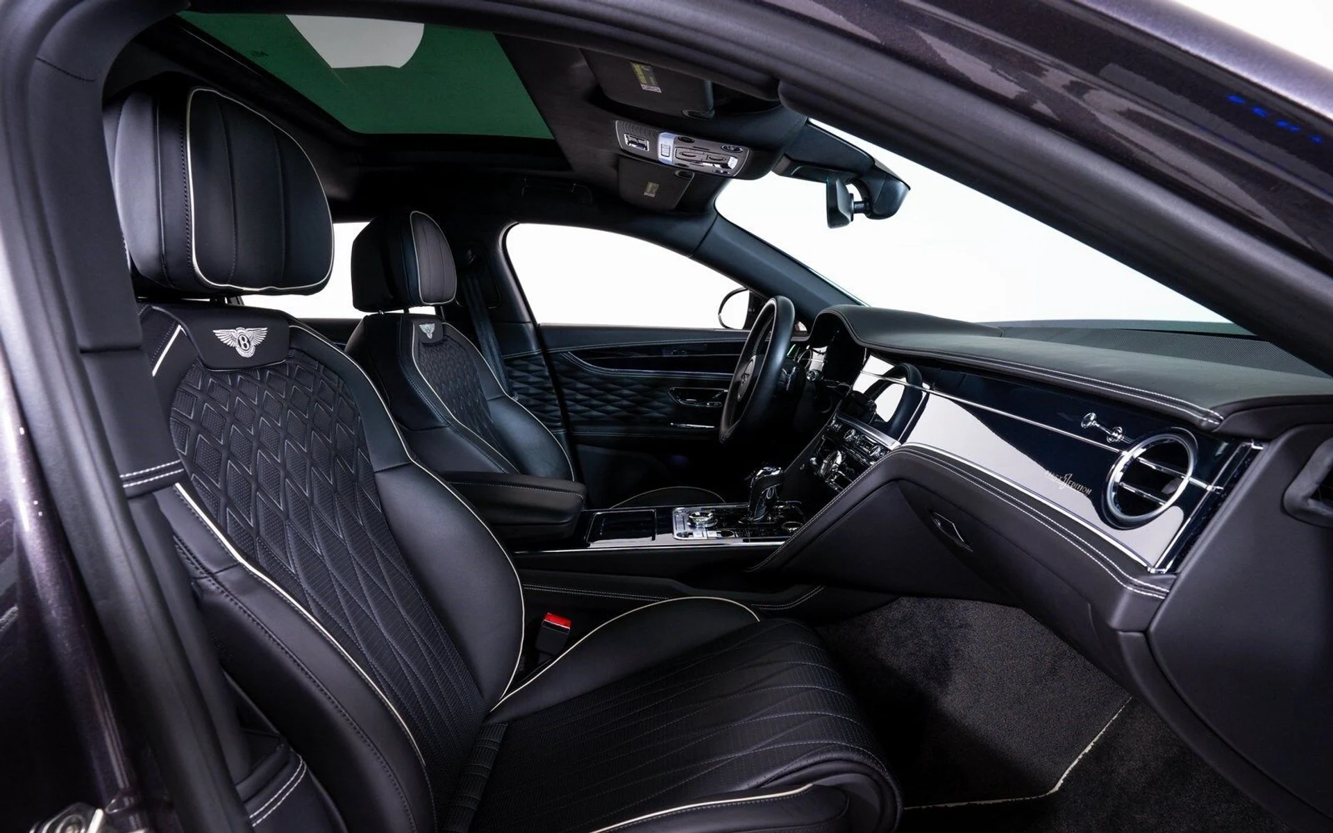 mph016_271826662_07ea036db63a9a6cac39fb006c610b98x_ef2f535b7a