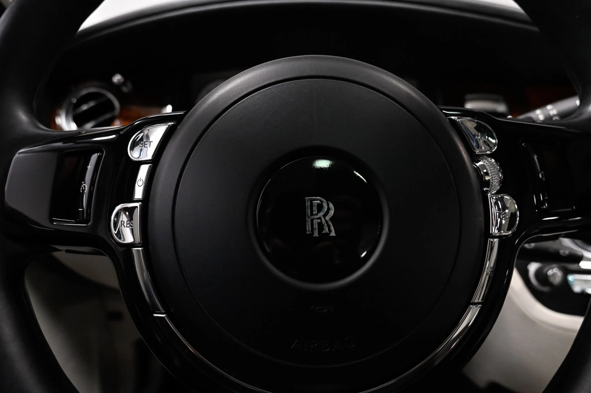 mph016_2721142271_Used_2012_Rolls_Royce_Ghost_Base_1789141578_63a97d7825