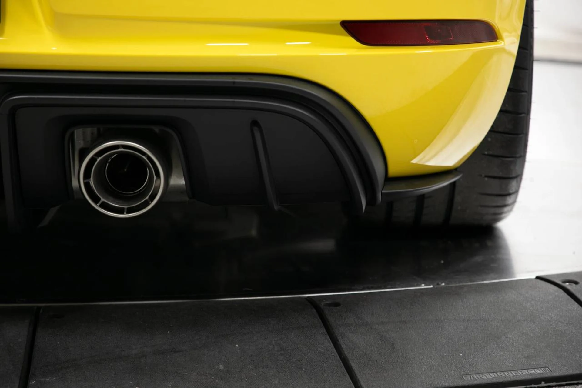 mph016_2721730451_f54e5dcee65088bba92c5f7a13846b1dx_a226fdc75c